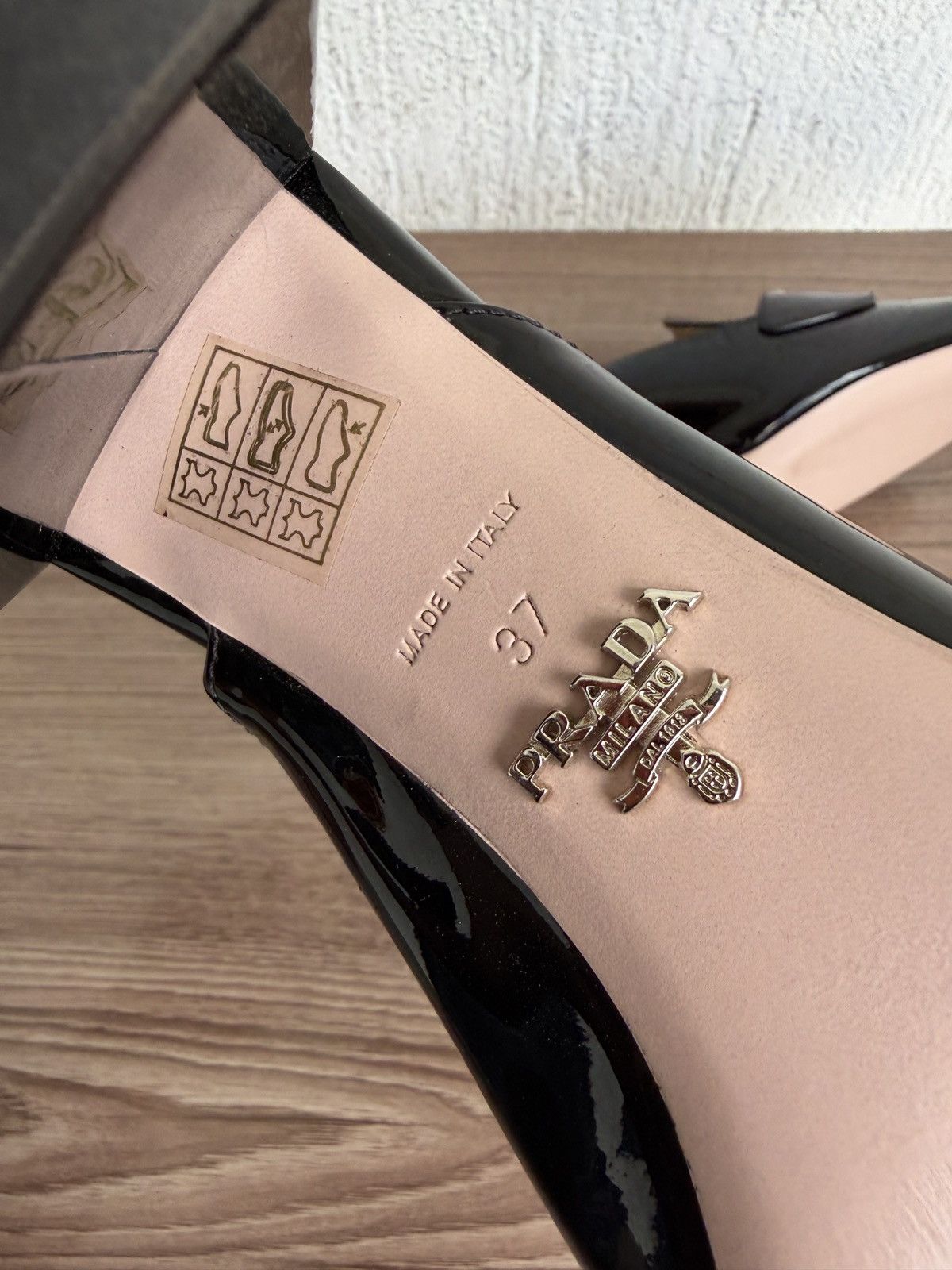 Prada Patent leather triangle logo mules heel Size US 7 / IT 37 - 12 Thumbnail