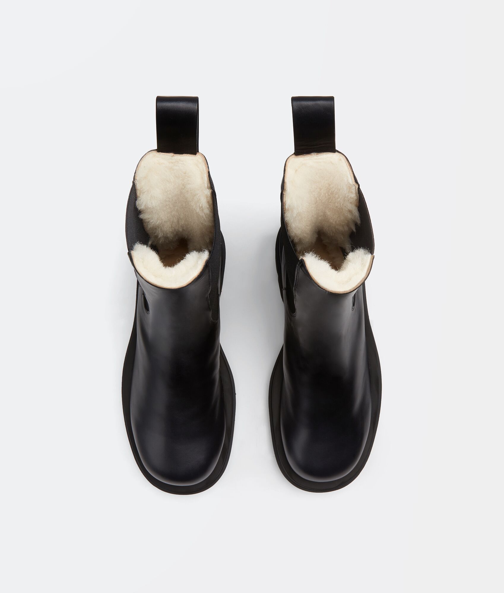 Bottega Veneta o1n1vont1224 Lug Calfskin Boots in Black Size US 10.5 / IT 40.5 - 4 Thumbnail