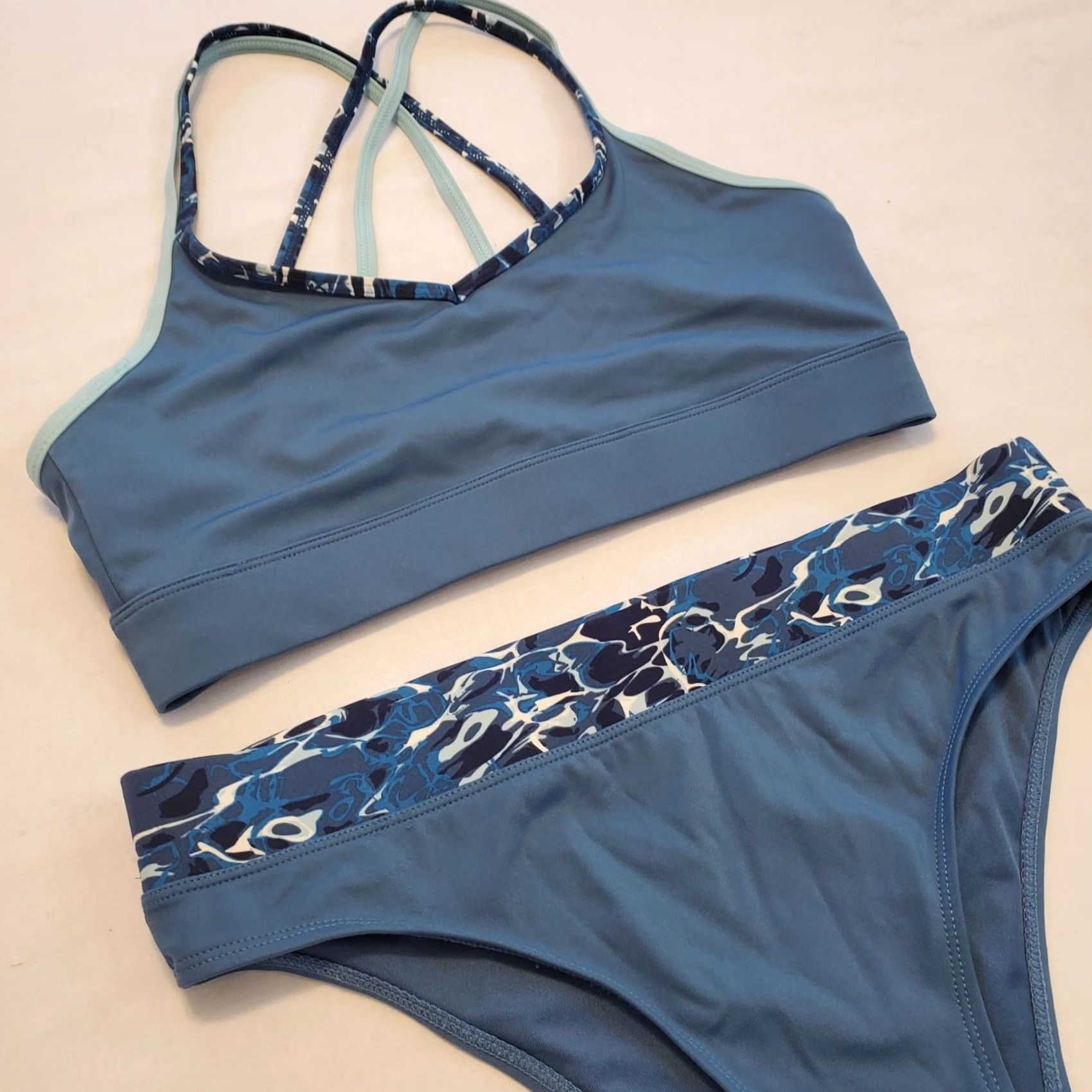 Vintage Bondi Active Swimsuit 10/12 Blue Hi Waist Bottom Sz 10 Top Sz 12 2 Piece Womens Size L / US 10 / IT 46 - 2 Thumbnail
