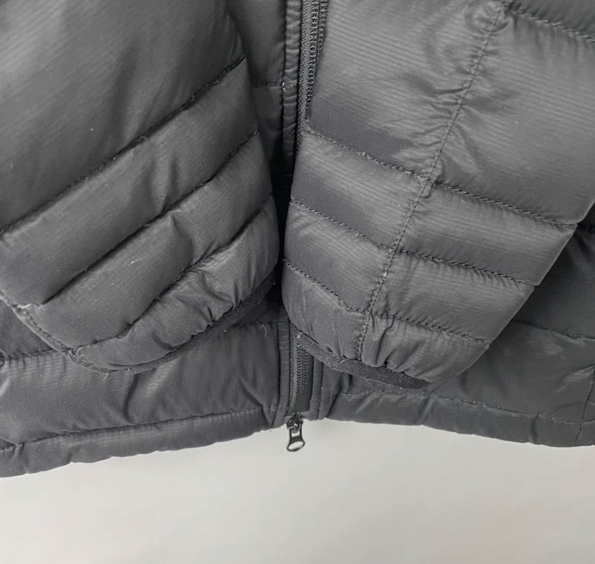 Canada Goose Canada Goose Label Hooded Mid-Length Down Jacket K12 Size US S / EU 44-46 / 1 - 5 Thumbnail