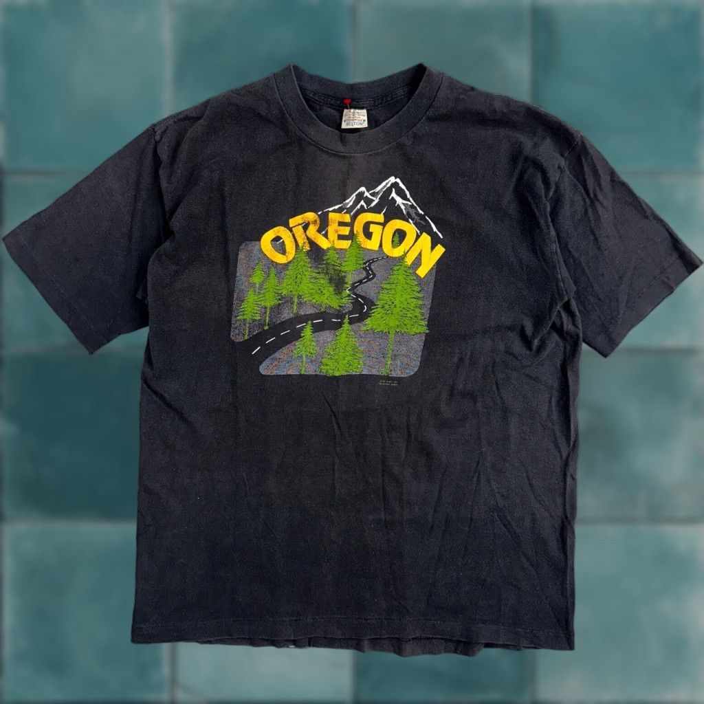 Vintage VINTAGE Belton T-Shirt Men XL Black Oregon Mountains 80s 70s 90s Shirt Crew Neck Short Sleeve USA Size US XL / EU 56 / 4 - 1 Thumbnail
