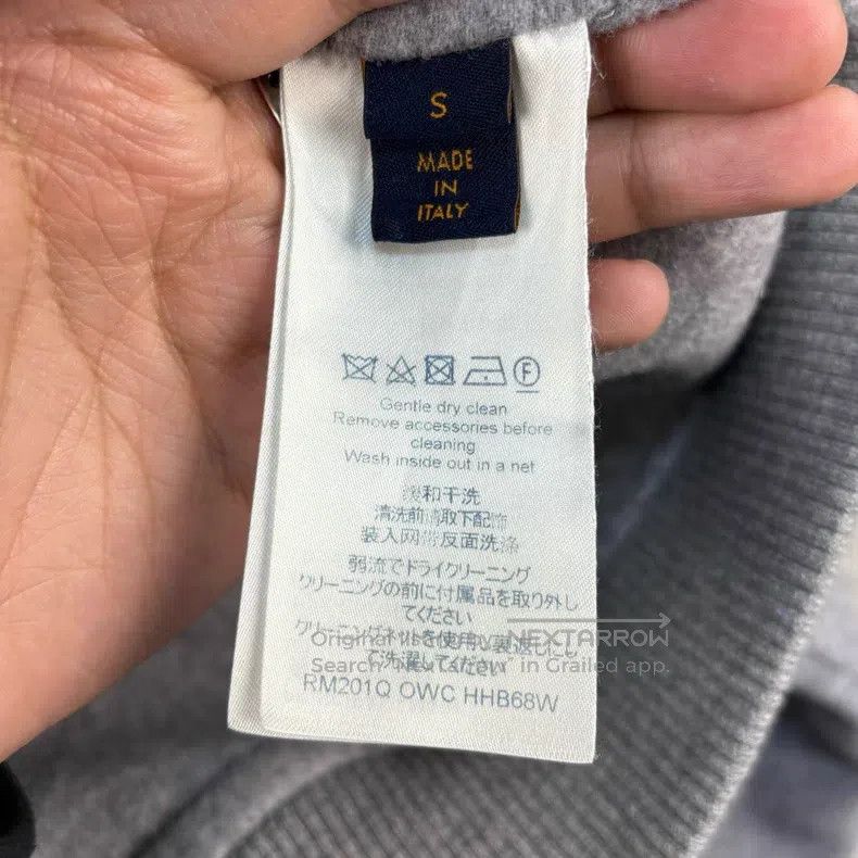 Louis Vuitton Louis Vuitton Solid cashmere-blend hooded sweatshirt Size US S / EU 44-46 / 1 - 5 Thumbnail