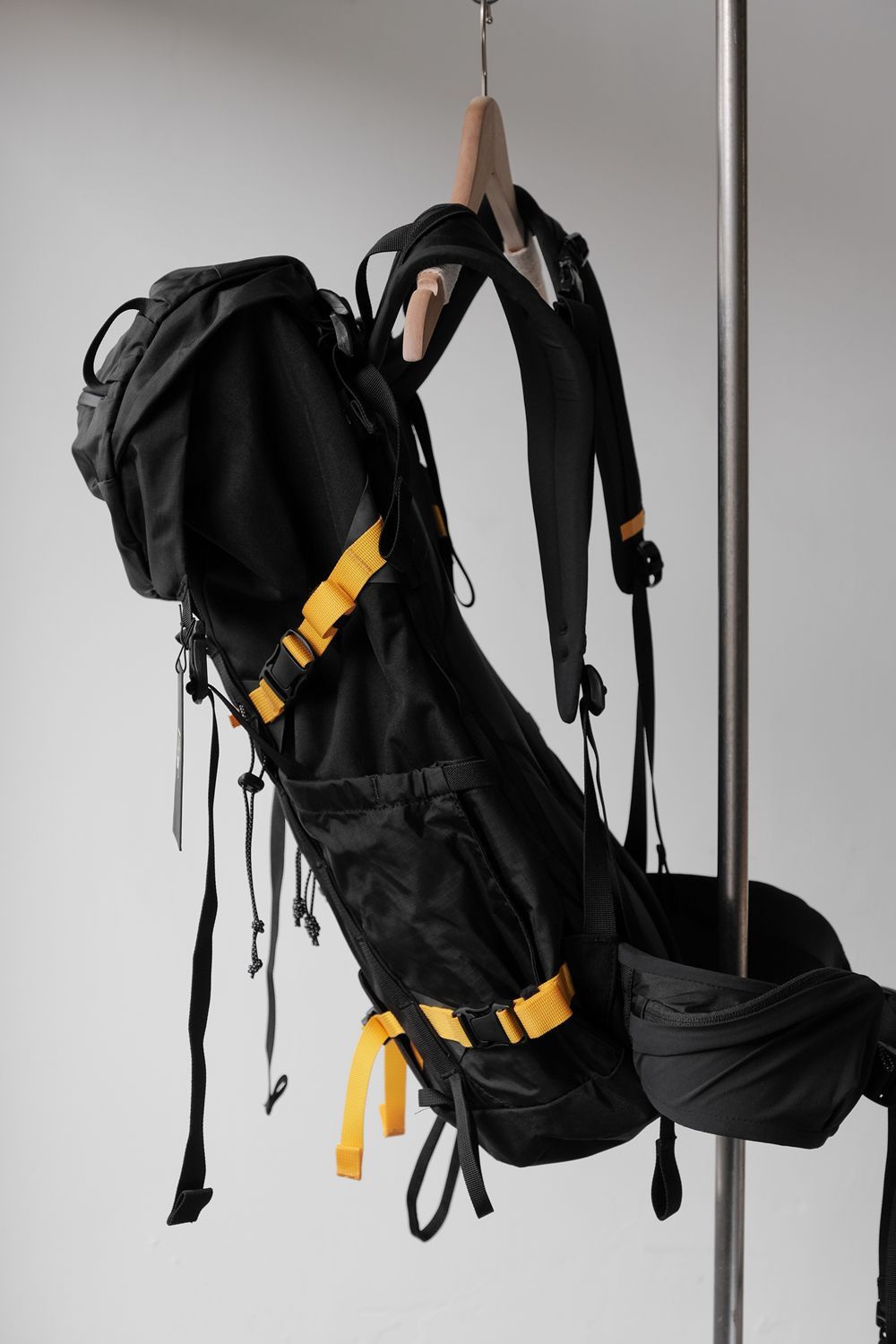 Mountain Hardwear Stussy x Mountain Hardwear Scrambler S backpack in CORDURA Size 28 - 4 Thumbnail
