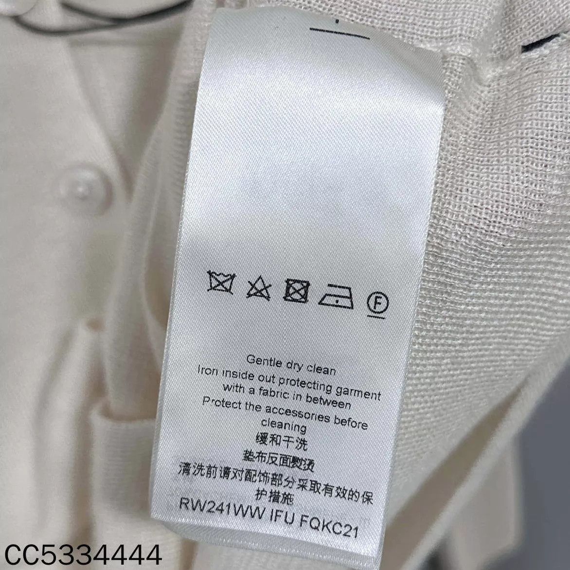 Louis Vuitton LV 24 Cashmere Knit Cardigan Size S Size S / US 4 / IT 40 - 5 Thumbnail