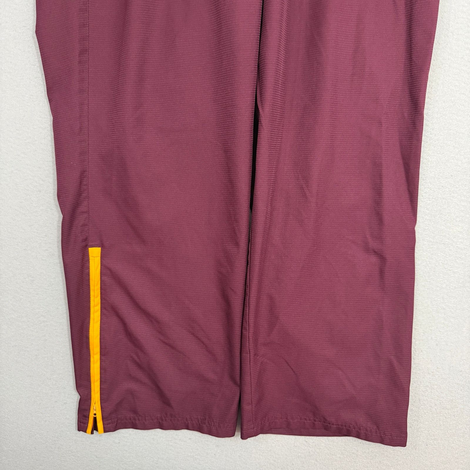 Adidas Adidas Central Michigan University Windbreaker Track Pants Size US 40 / EU 56 - 3 Thumbnail