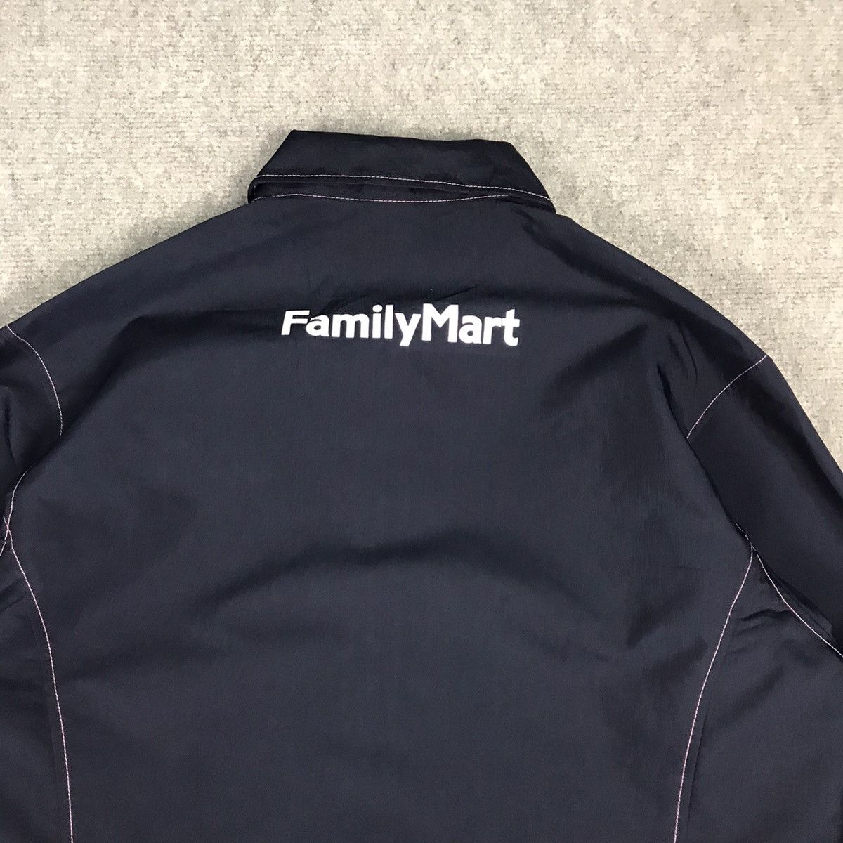Japanese Brand Vintage Family Mart zipper jacket Size US M / EU 48-50 / 2 - 8 Thumbnail