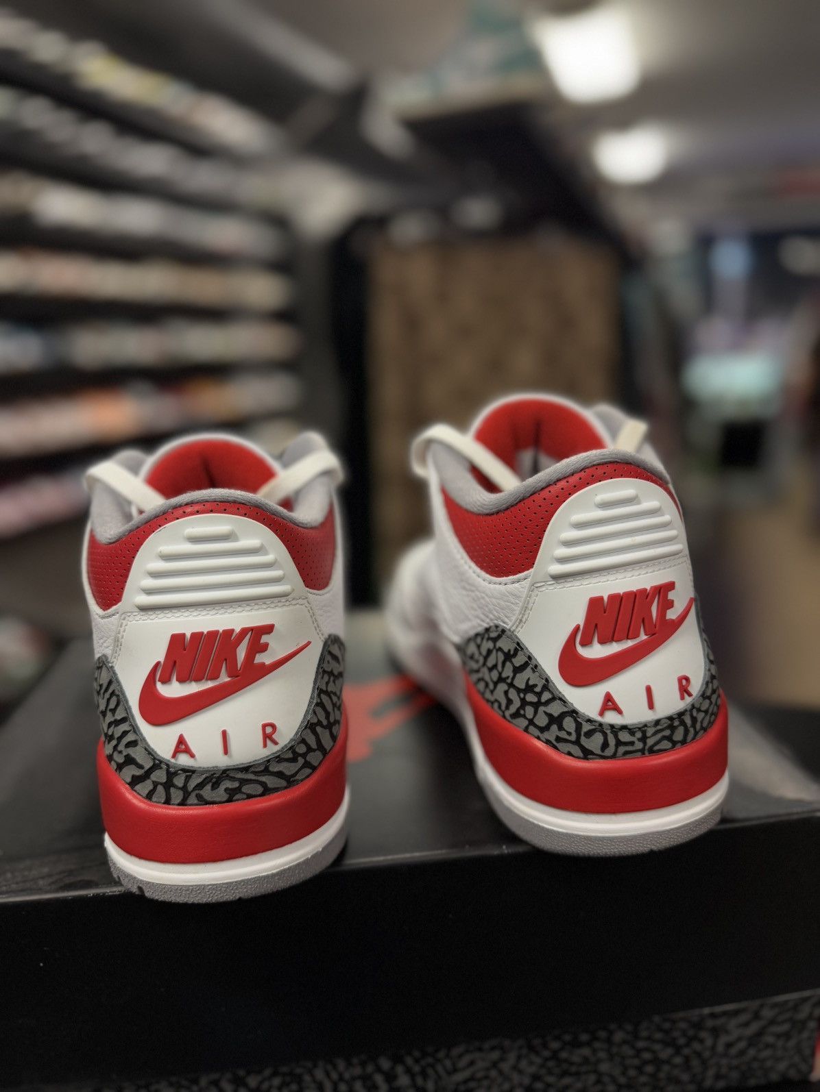 Jordan Brand × Nike Jordan 3 Fire Red Size 11 (DN3707-160) 🧼 W/ BOX Size US 11 / EU 44 - 6 Thumbnail