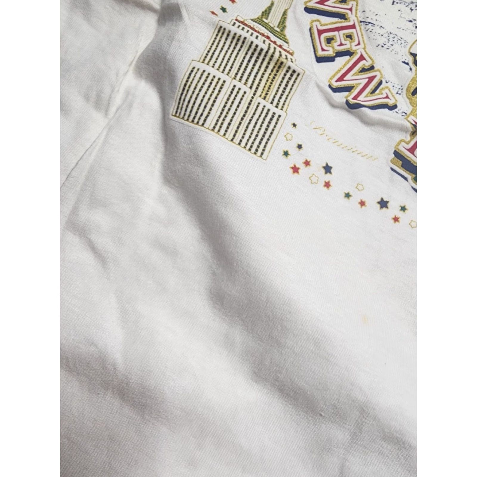 Sea New York VINTAGE New York T-Shirt Manhattan Logo Short Sleeve Crew Neck L White Cotton Distressed 90s Mens Stone Size US L / EU 52-54 / 3 - 5 Thumbnail