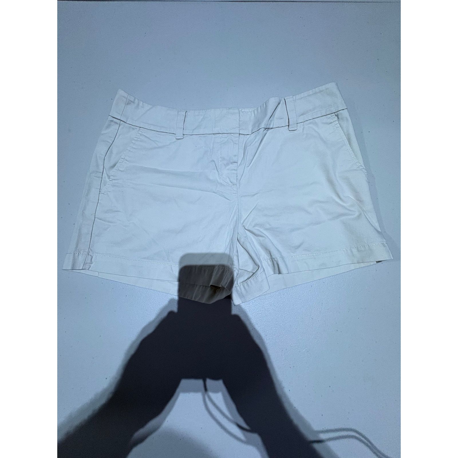 Loft LOFT Outlet Women’s White Casual Shorts Size 4 4” Inseam Size 27" / US 4 / IT 40 - 2 Thumbnail