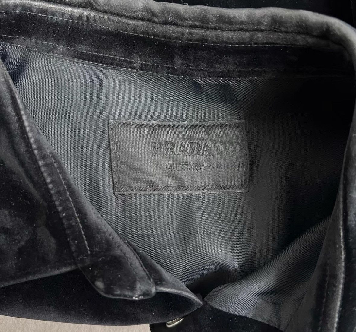 Prada PRADA23ss Velvet Suede Metal Triangle Long Sleeve 2503-Next Size US L / EU 52-54 / 3 - 3 Thumbnail