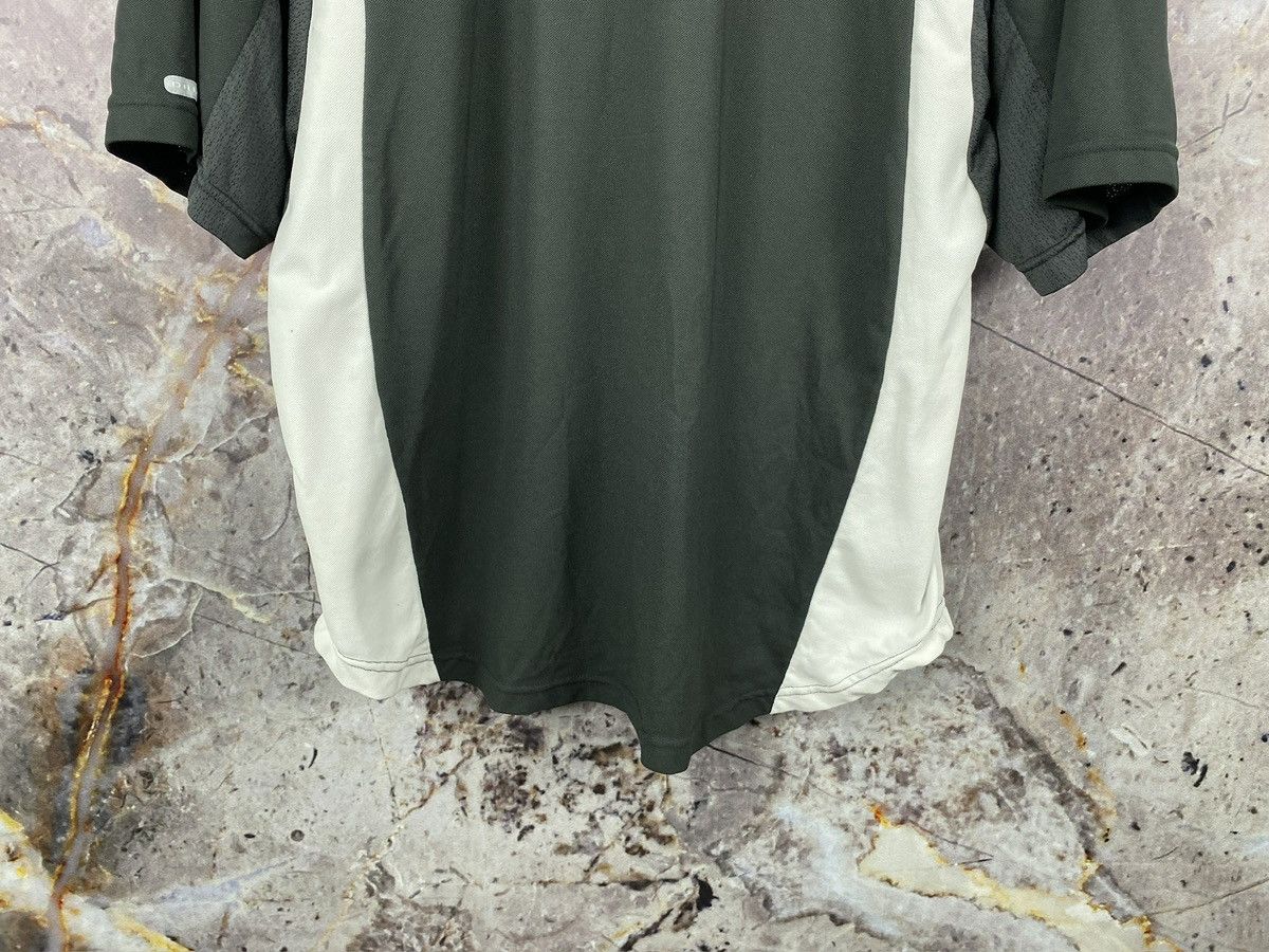 Vintage Men’s Nike Time T-Shirt Vintage Sportswear Size XL Size US XL / EU 56 / 4 - 13 Thumbnail