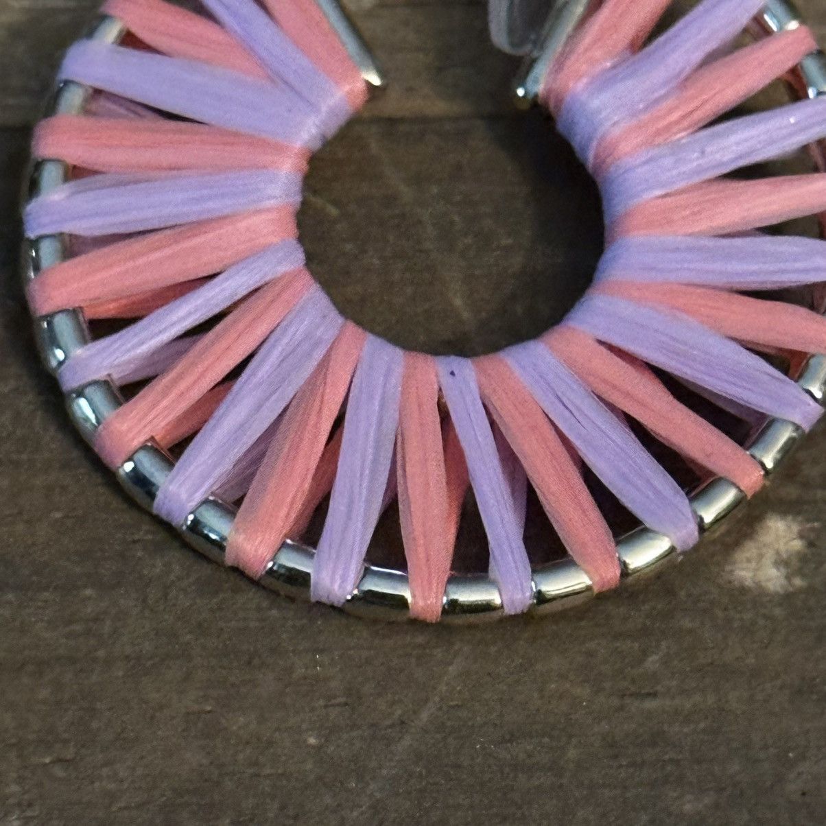 Other Bohemian pink and purple woven raffia hoop earrings Size ONE SIZE - 2 Thumbnail