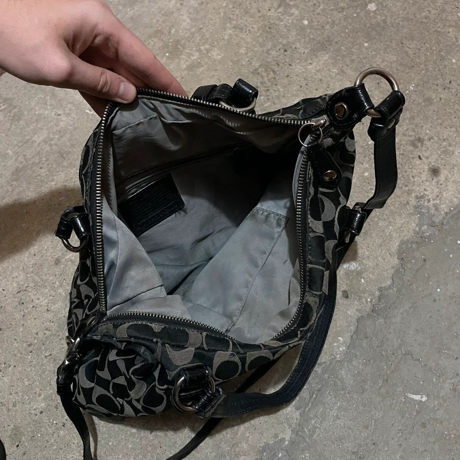 Coach Vintage monogram coach bag y2k cross body bag Size ONE SIZE - 8 Thumbnail