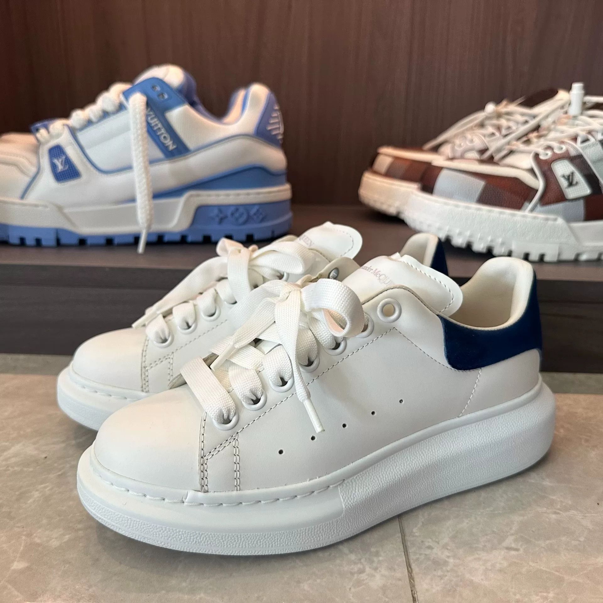 Alexander McQueen Alexander McQueen Blue Lowtop Sneakers us_7 Women Size US 7 / IT 37 - 1 Thumbnail