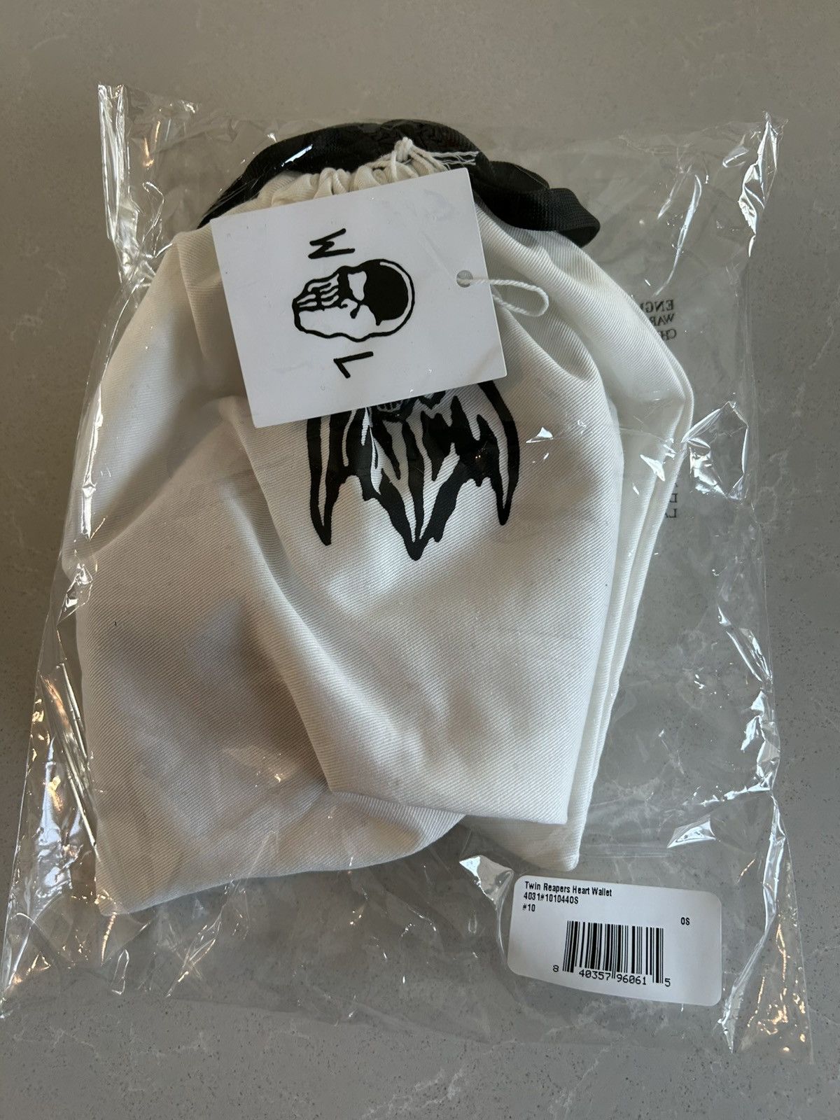 Warren Lotas Warren Lotas “Broken Heart” Wallet Size ONE SIZE - 9 Thumbnail