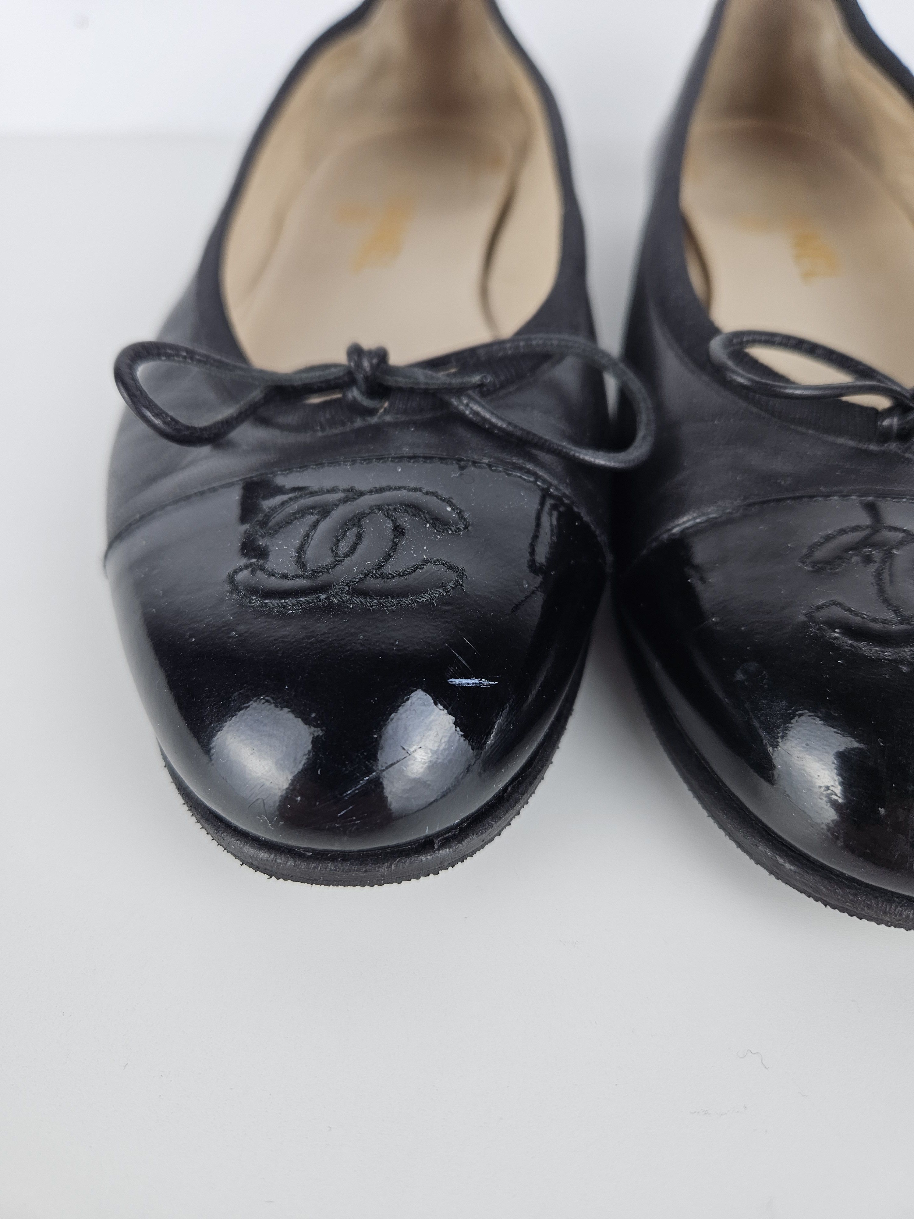 Chanel Vintage Chanel ribbon CC logo ballet flats Size US 7.5 / IT 37.5 - 14 Thumbnail