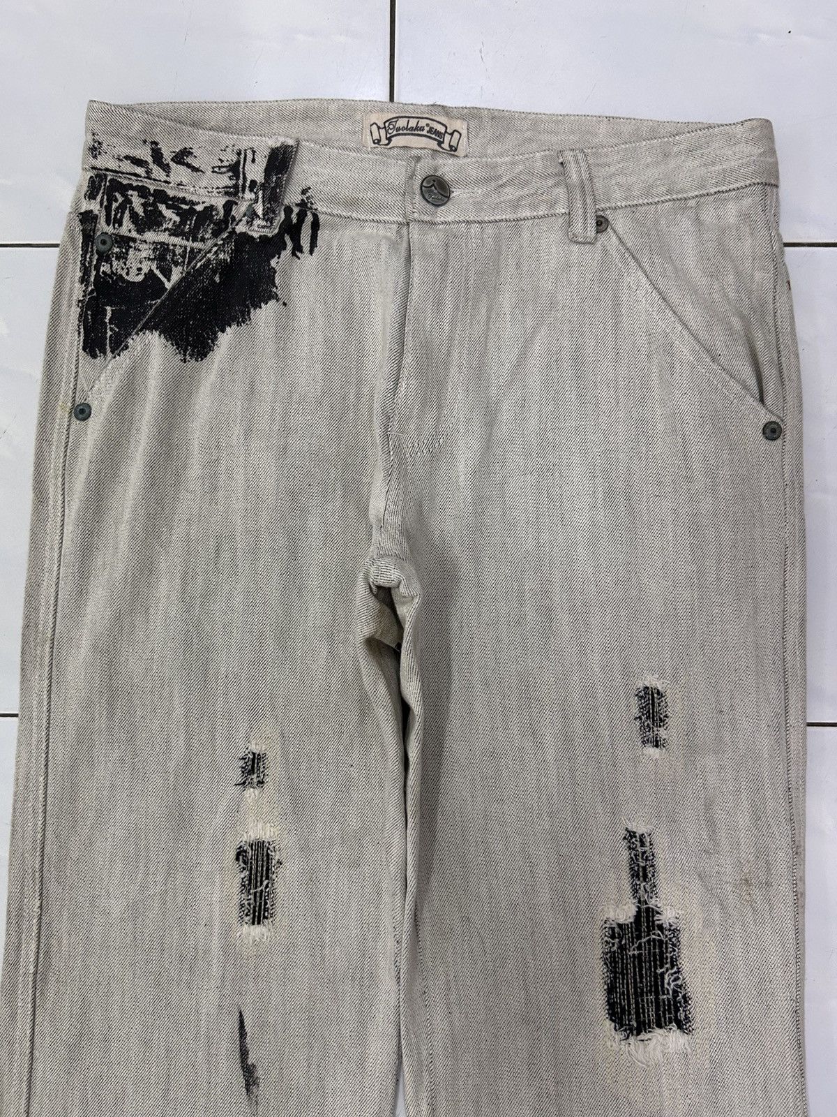 Japanese Brand × Vintage Vintage Japanese Grunge Graffiti Wash Distressed Jeans Size US 34 / EU 50 - 16 Thumbnail