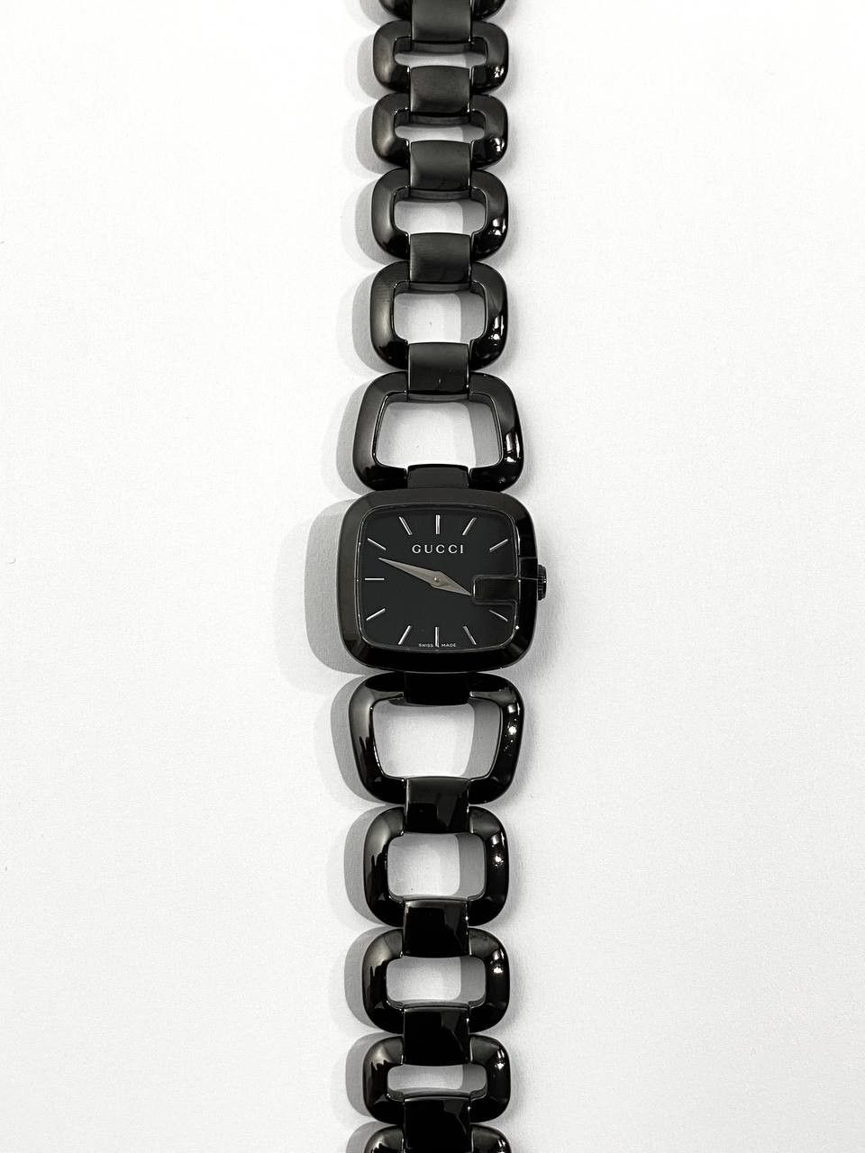 Gucci GG 125 Series Logo Steel Bracelet Black Wrist Watch