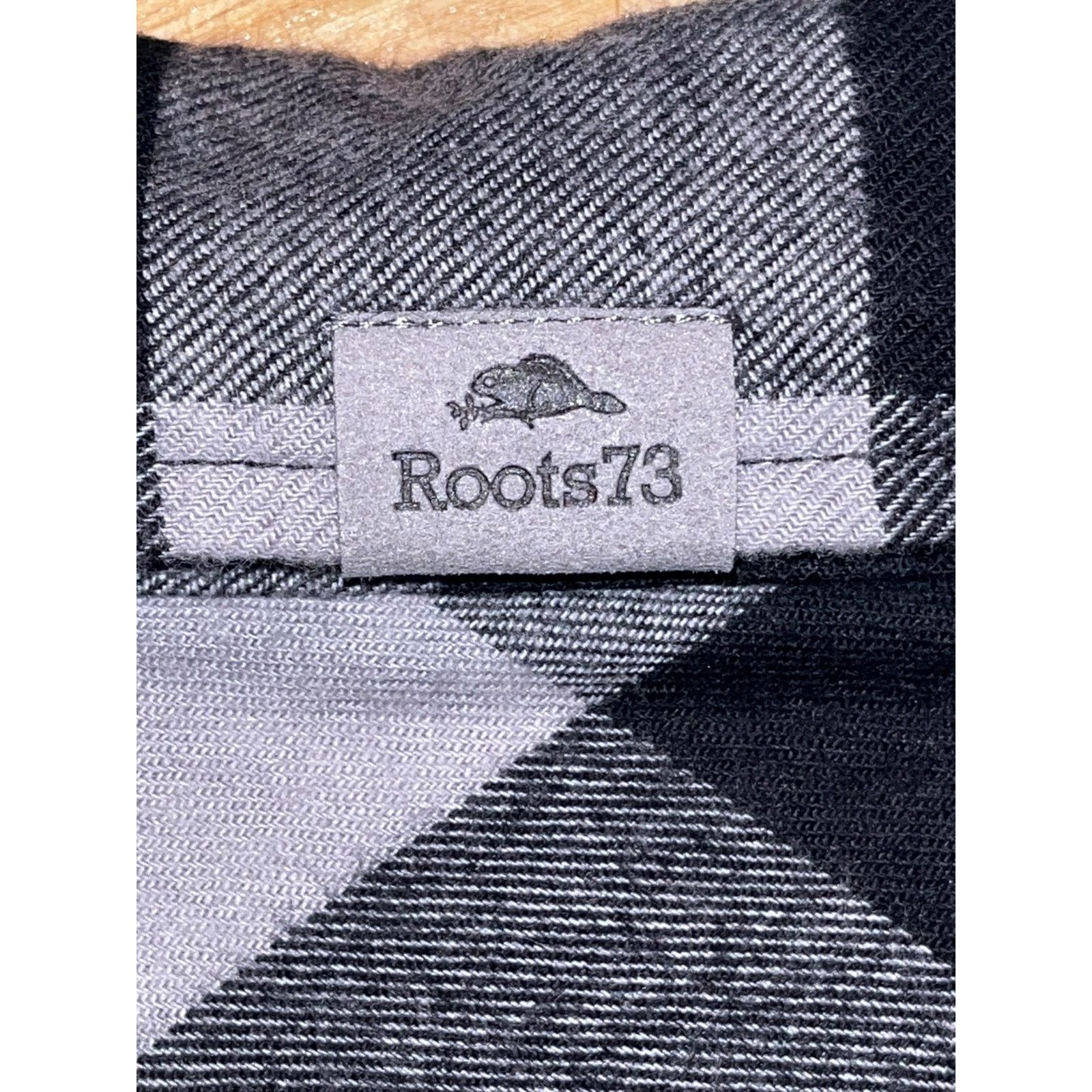 Roots Roots 73 Spruce Lake Amazon Logo Plaid Flannel Sz. L NWT Size US L / EU 52-54 / 3 - 8 Thumbnail
