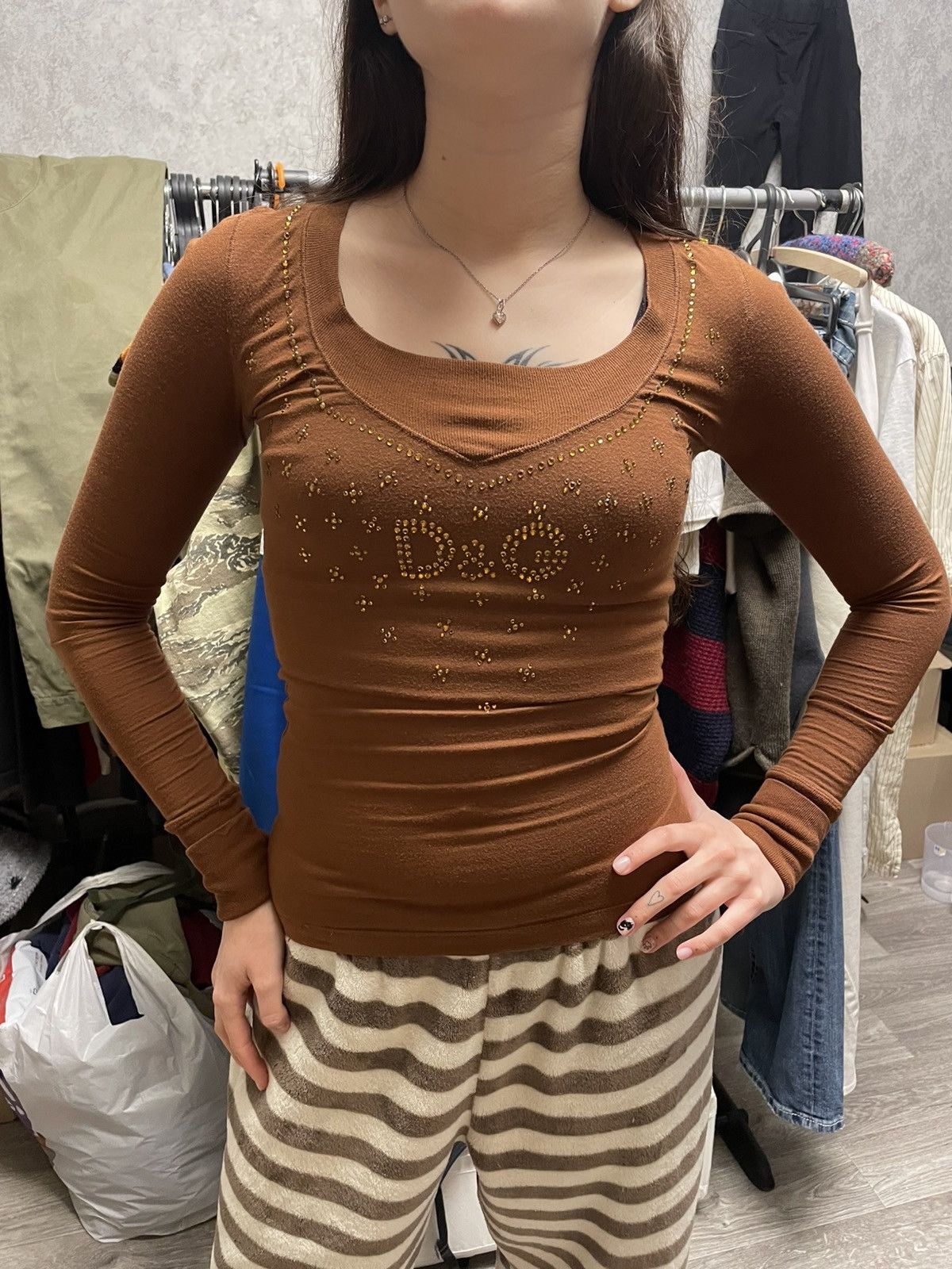 Dolce & Gabbana Y2K DG Dolce Gabbana Brown Rhinestone Logo Long Sleeve Top Size XS / US 0-2 / IT 36-38 - 1 Thumbnail