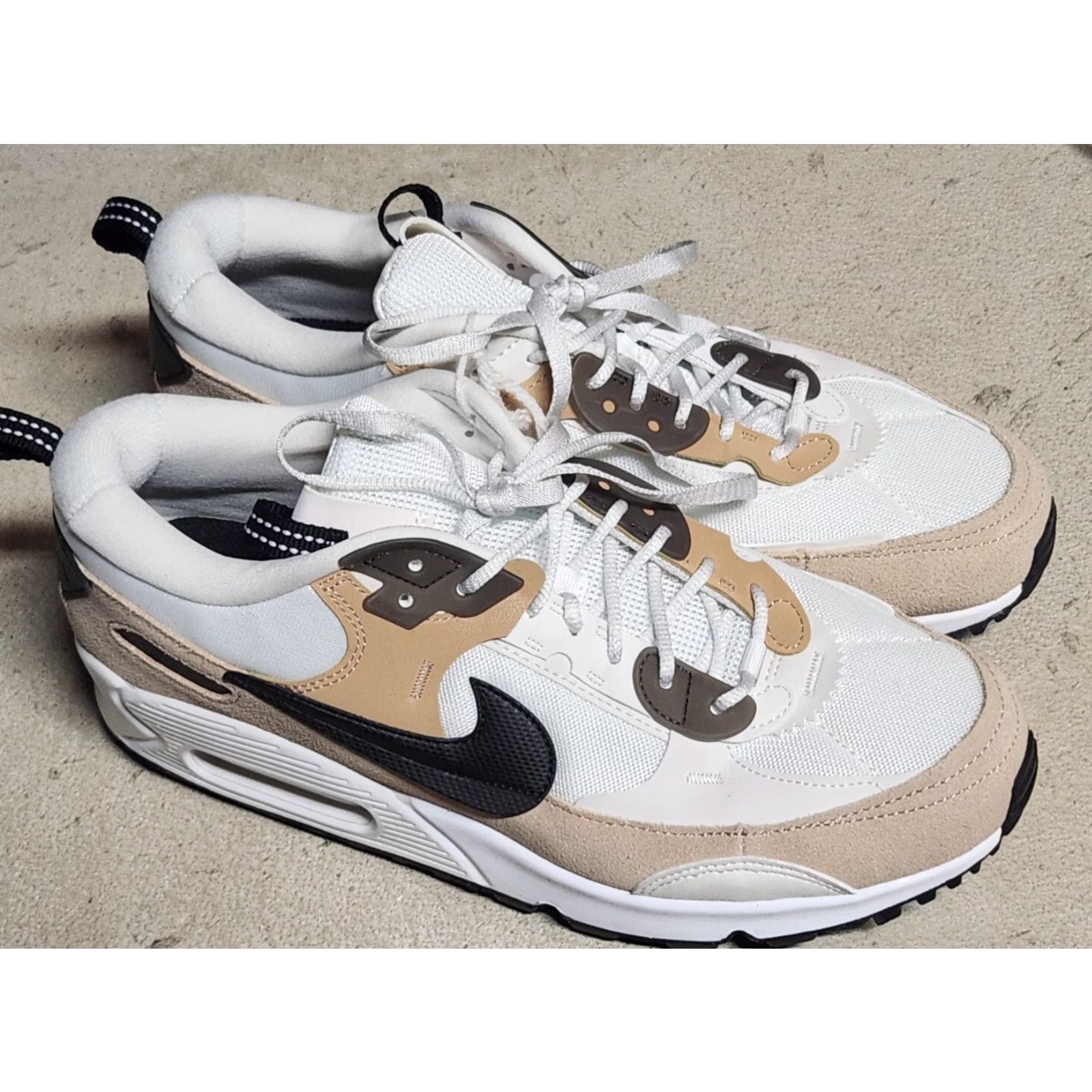 Nike Nike Air Max 90 Futura Hemp Tan Phantom Sanddrift DM9922-002 11.5 Womens Athletic Sneakers B Width Size US 12 / IT 42 - 2 Thumbnail