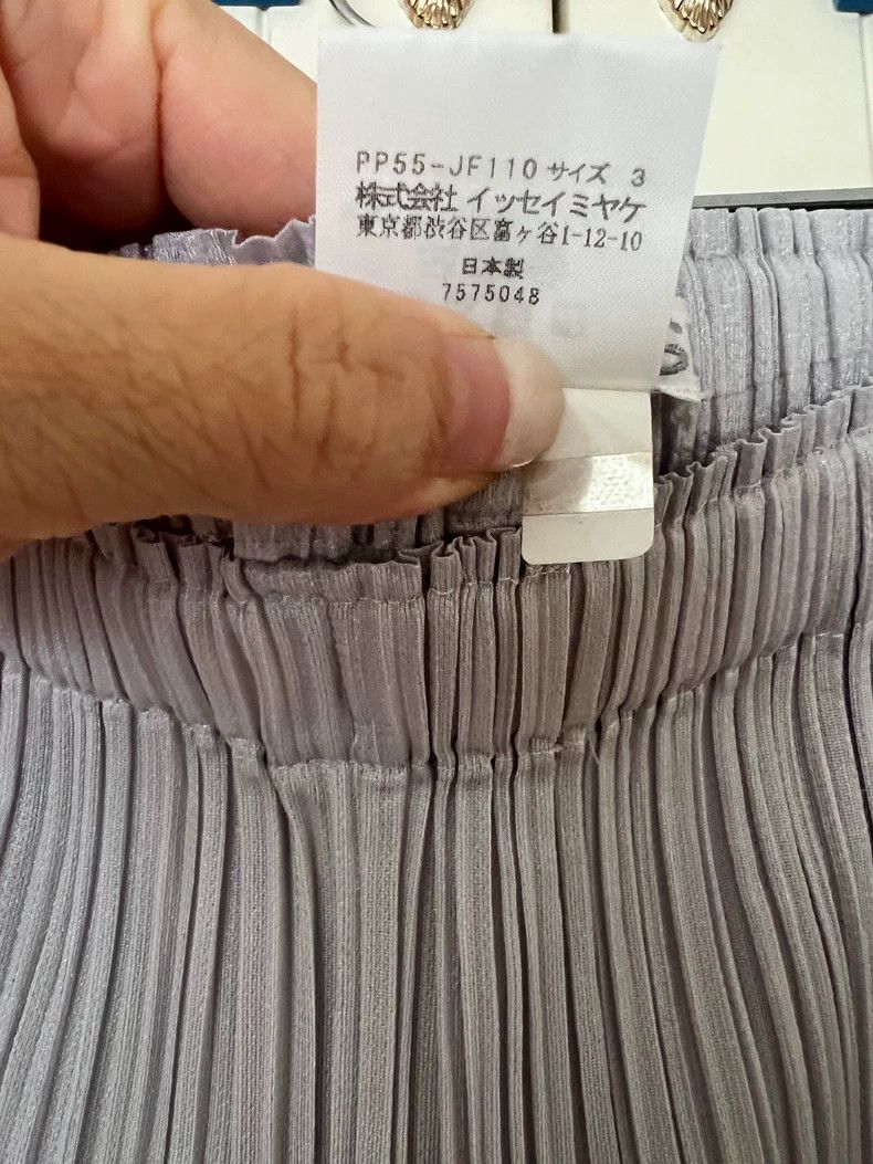 Issey Miyake Issey Miyake size:2 Silver-gray pleated pants Size 42" / US 20 - 4 Thumbnail