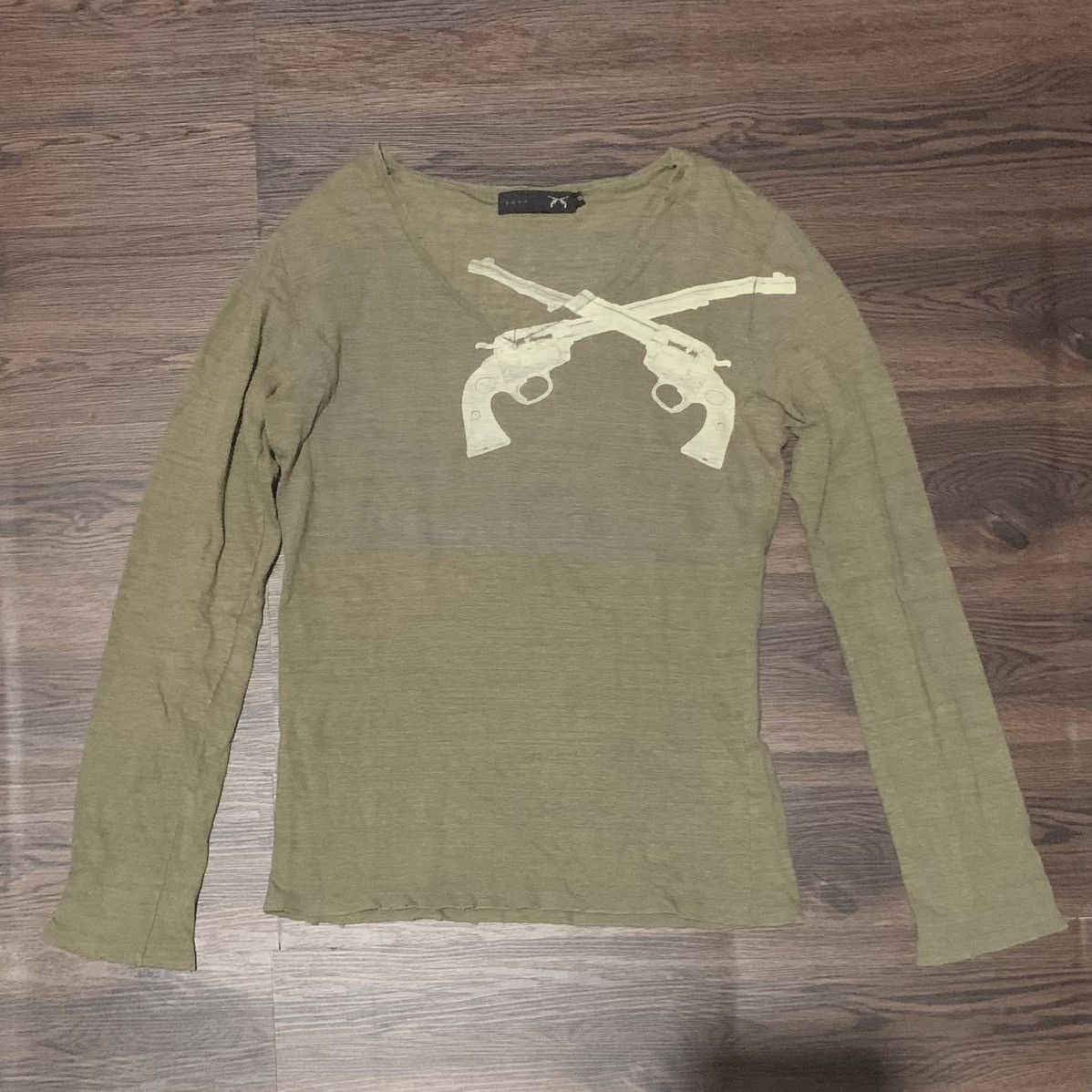Roar Guns Distressed Olive Long sleeve