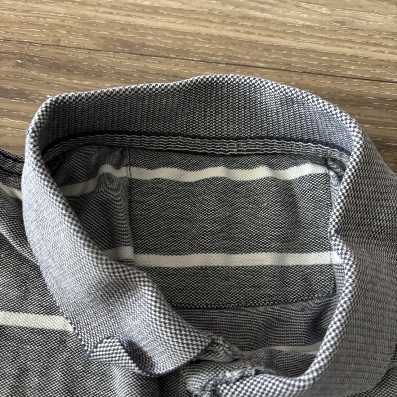 Japanese Brand Crazy Vintage Y2K/2000s Grey Striped Polo Shirt! Fits M Size US M / EU 48-50 / 2 - 3 Thumbnail