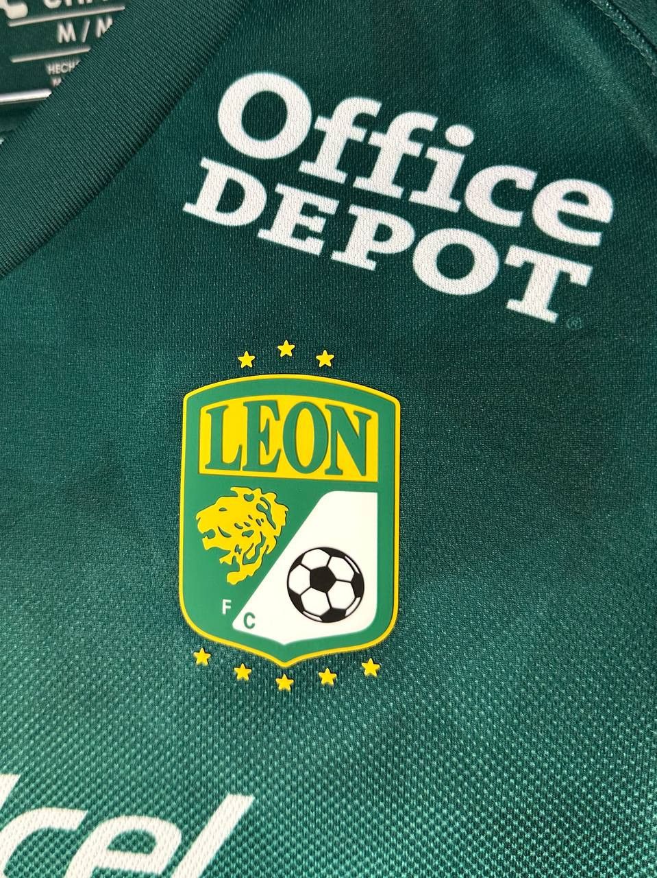 Other CHARLY Leon FC Home Stadium 2021-22 Jersey t shirt Green Size US M / EU 48-50 / 2 - 2 Thumbnail
