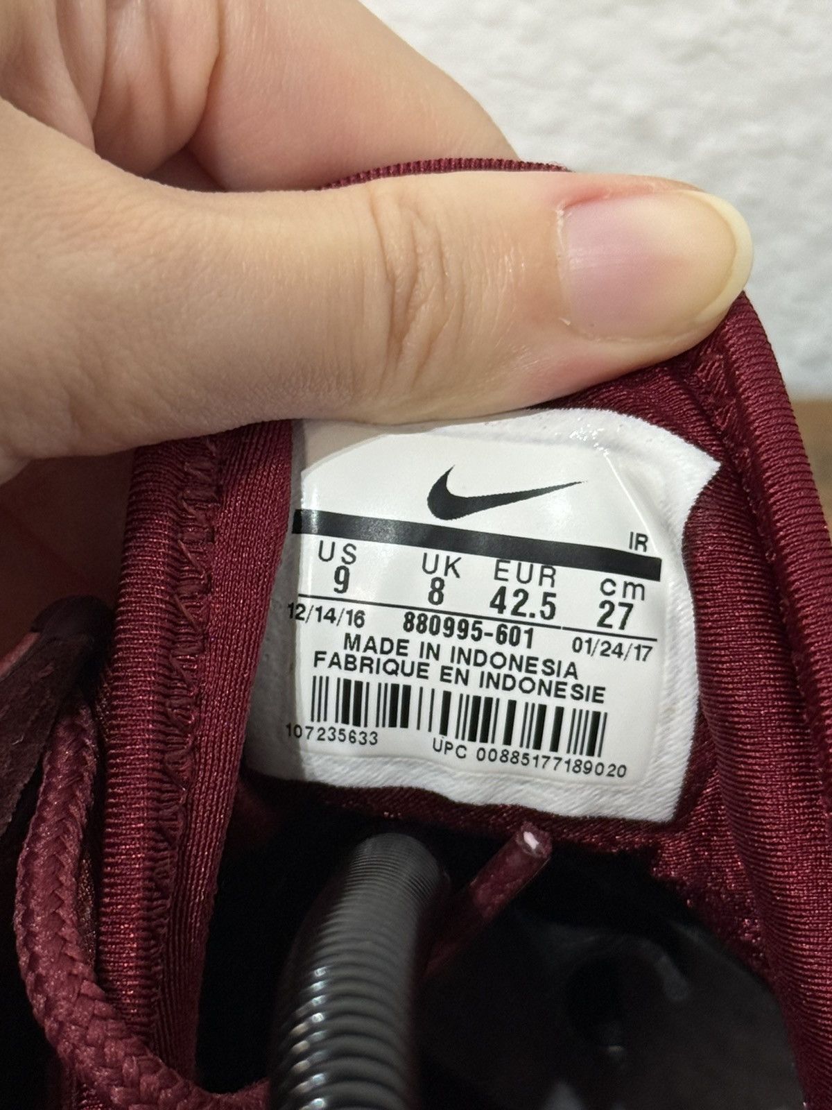 Nike Nike Air Trainer Max 94 Leather Red size 9 Size US 9 / EU 42 - 4 Thumbnail