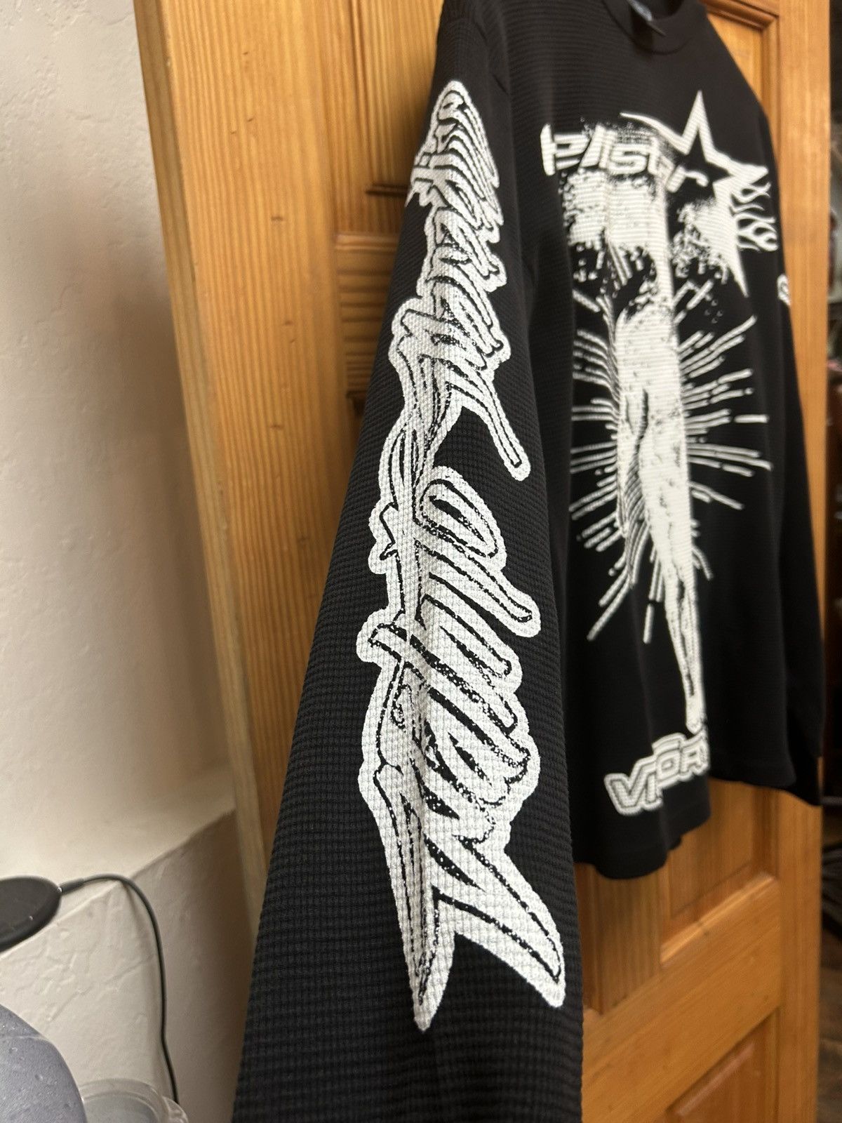HELLSTAR Hellstar Studios ‘Victory Within’ Thermal Long Sleeve Size US S / EU 44-46 / 1 - 2 Thumbnail
