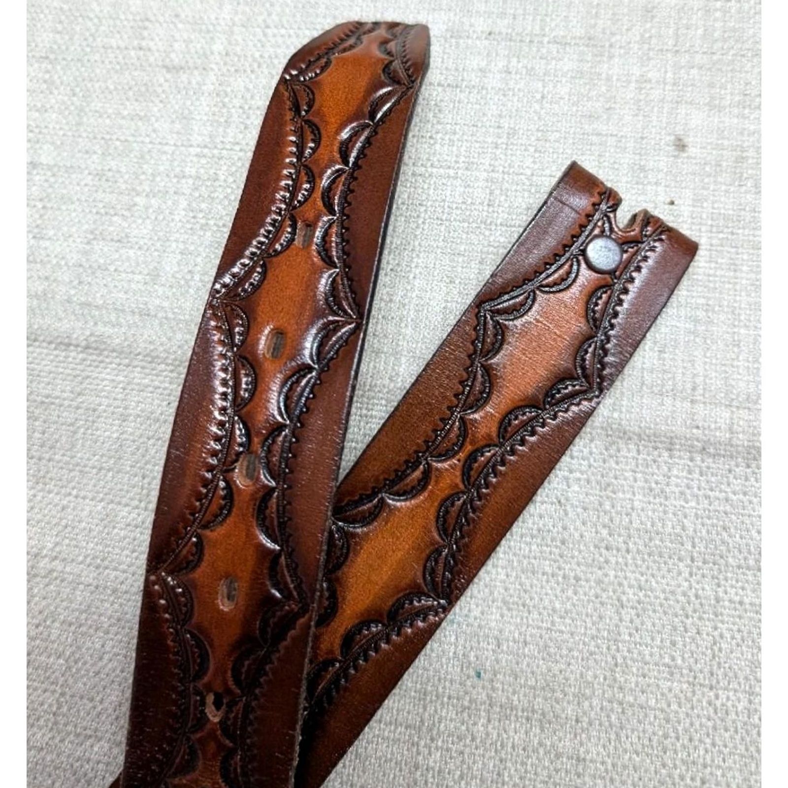 Vintage VINTAGE USA made TOOLED buckle belt western Geometric 38 brown Cowhide leather belt Mens Size 38 - 6 Thumbnail