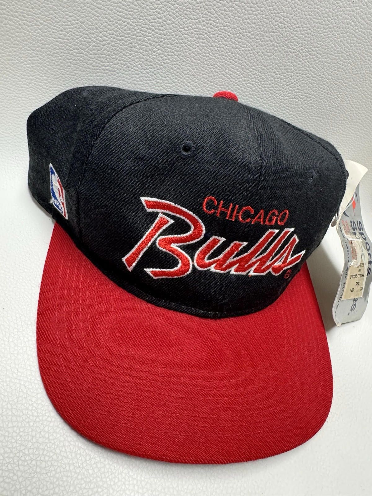 NBA × Sports Specialties Vintage NWT NBA Chicago Bulls Sports Specialties Script Hat Size ONE SIZE - 4 Thumbnail