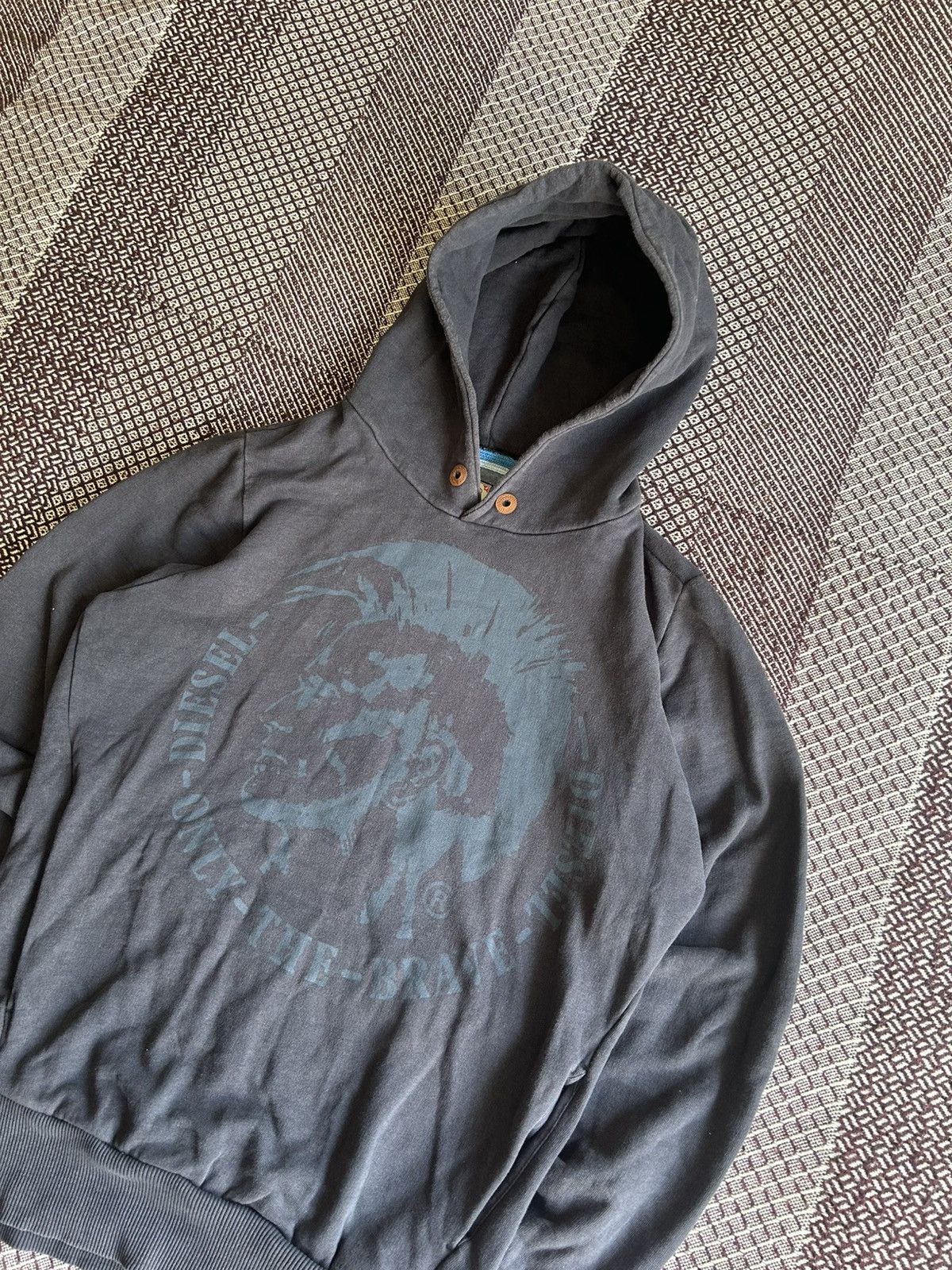 Diesel Vintage Diesel Big Logo Faded Hoodie Streetwear Style SZ L Size US L / EU 52-54 / 3 - 3 Thumbnail
