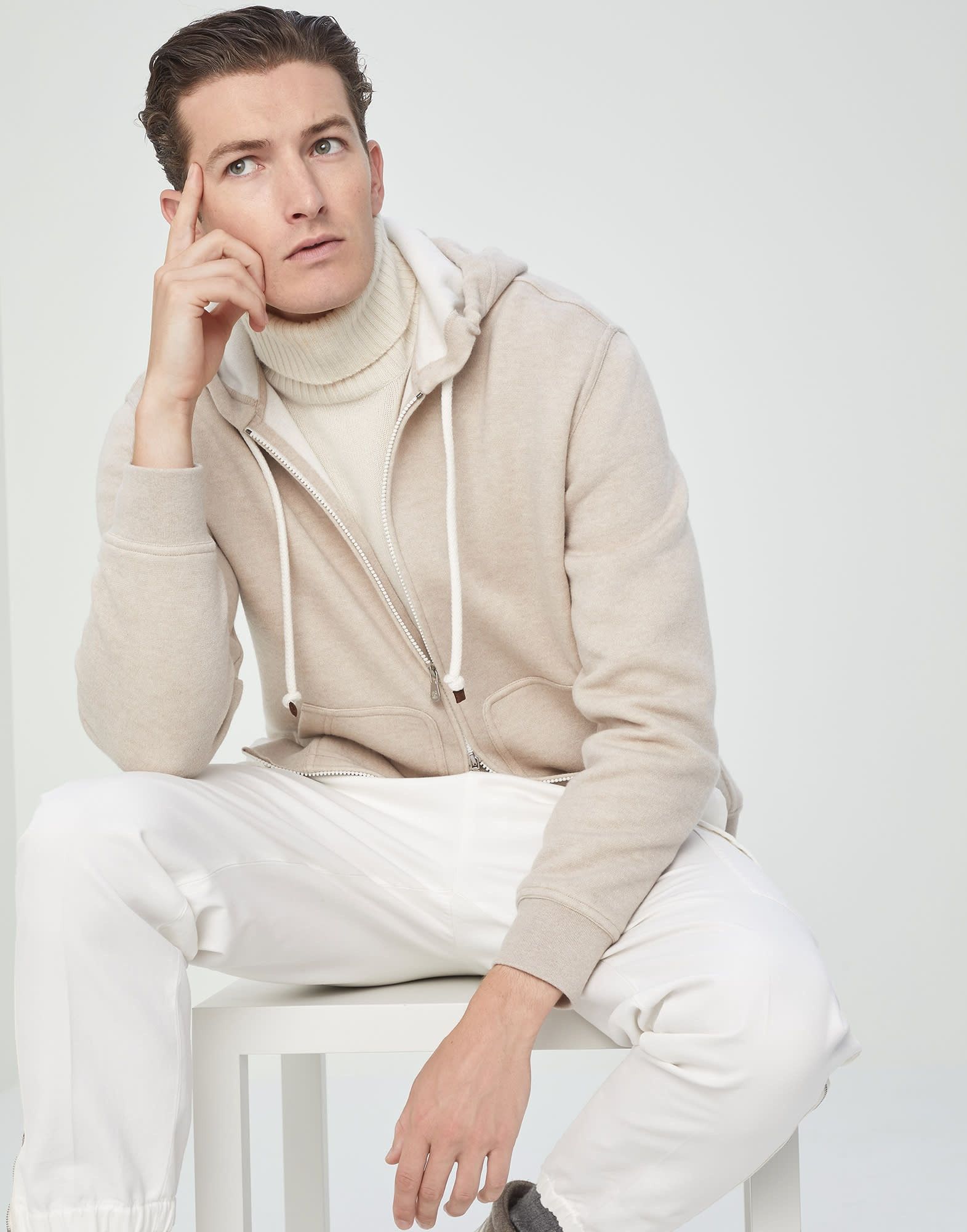 Brunello Cucinelli o1w1db10924 Cardigan Sweatshirt in Beige Size US M / EU 48-50 / 2 - 2 Thumbnail