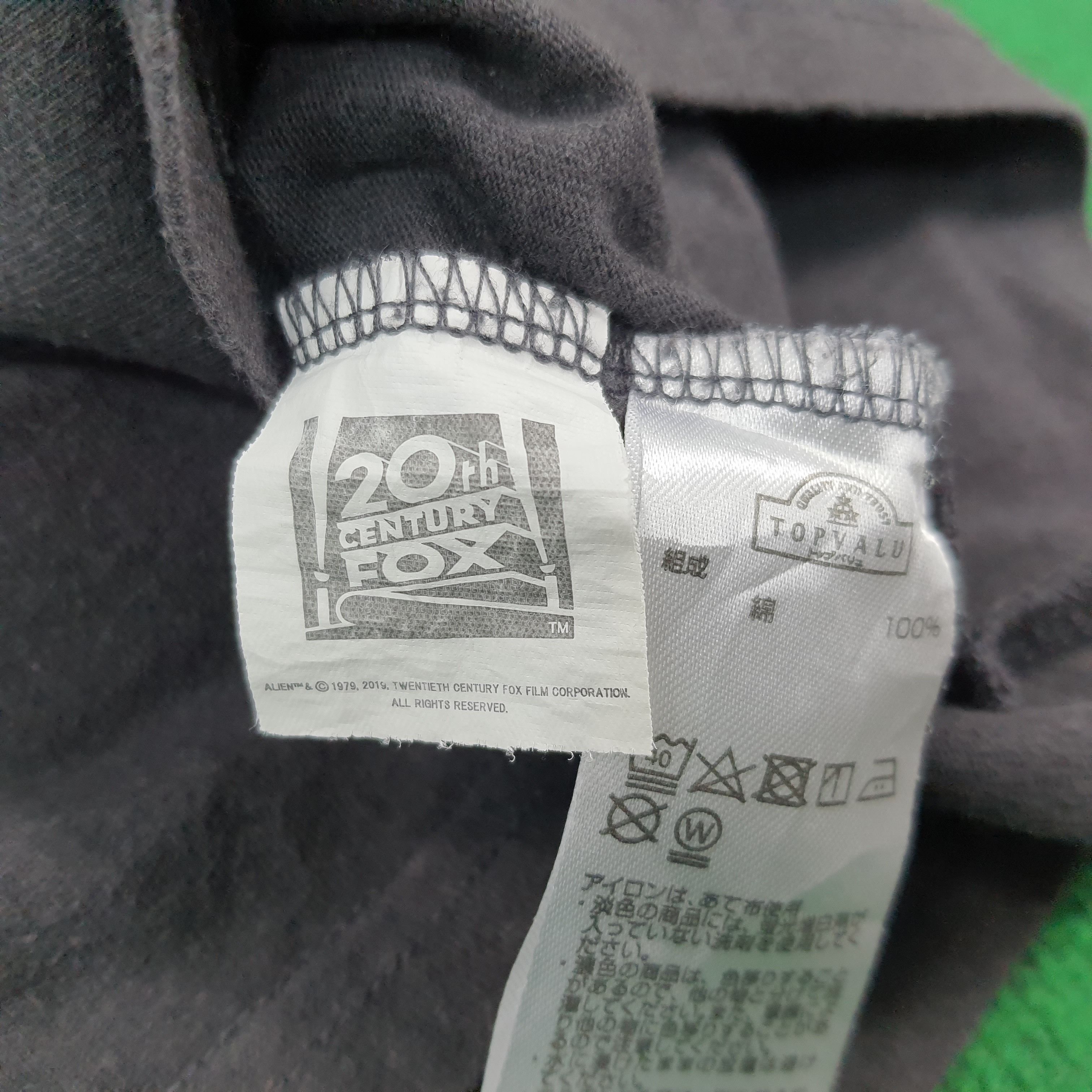 Vintage Vintage ALIEN American Movie Tshirt Size US L / EU 52-54 / 3 - 5 Thumbnail