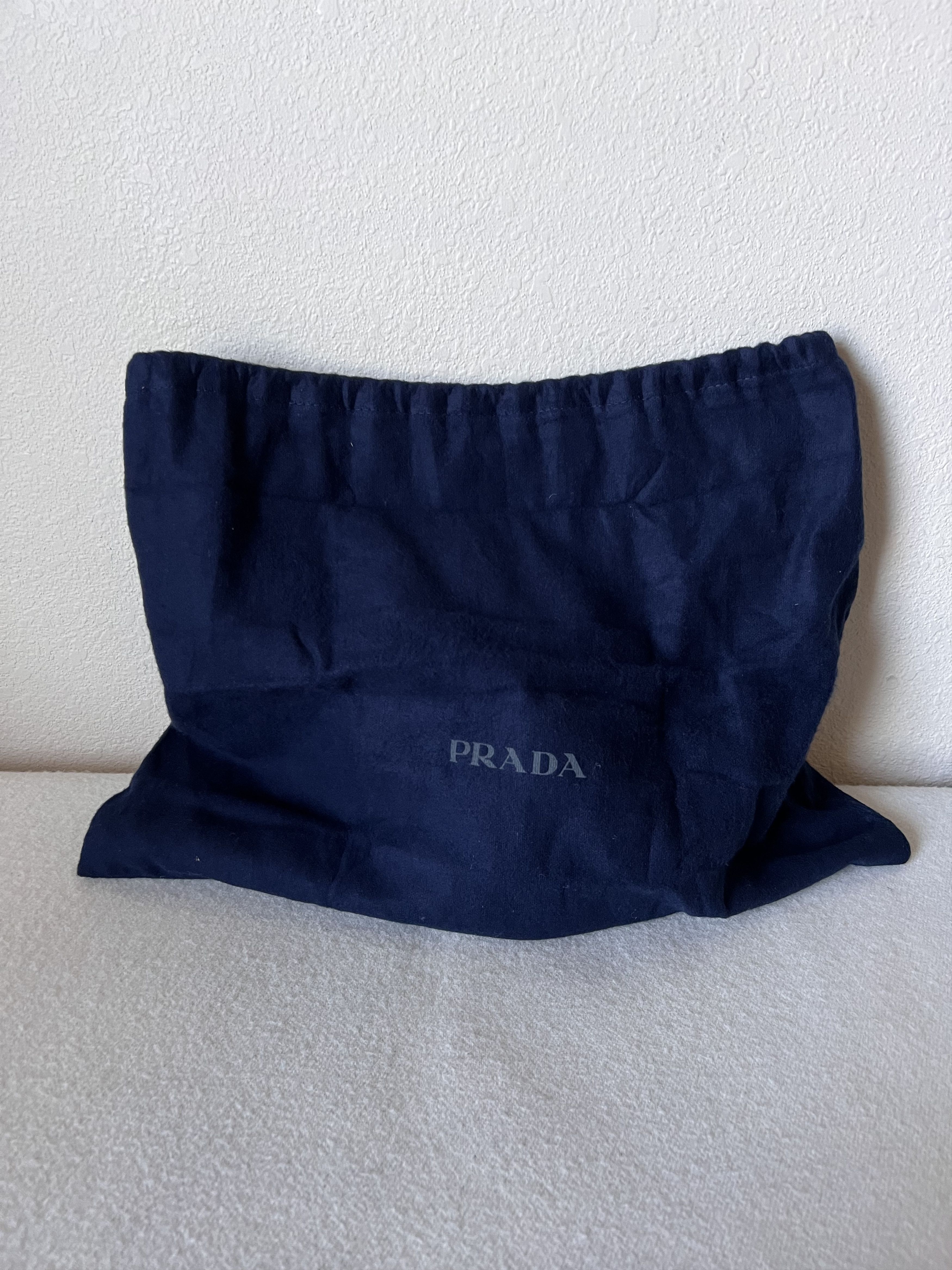 Prada Prada Leather Triangle Crossbody Bag in Black Size ONE SIZE - 10 Thumbnail
