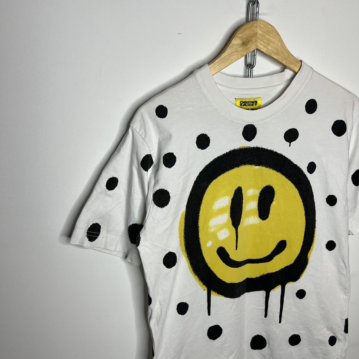 Market × Vintage Vintage Chinatown Market 2018 World Cup soccer ball globe t Size US M / EU 48-50 / 2 - 4 Thumbnail