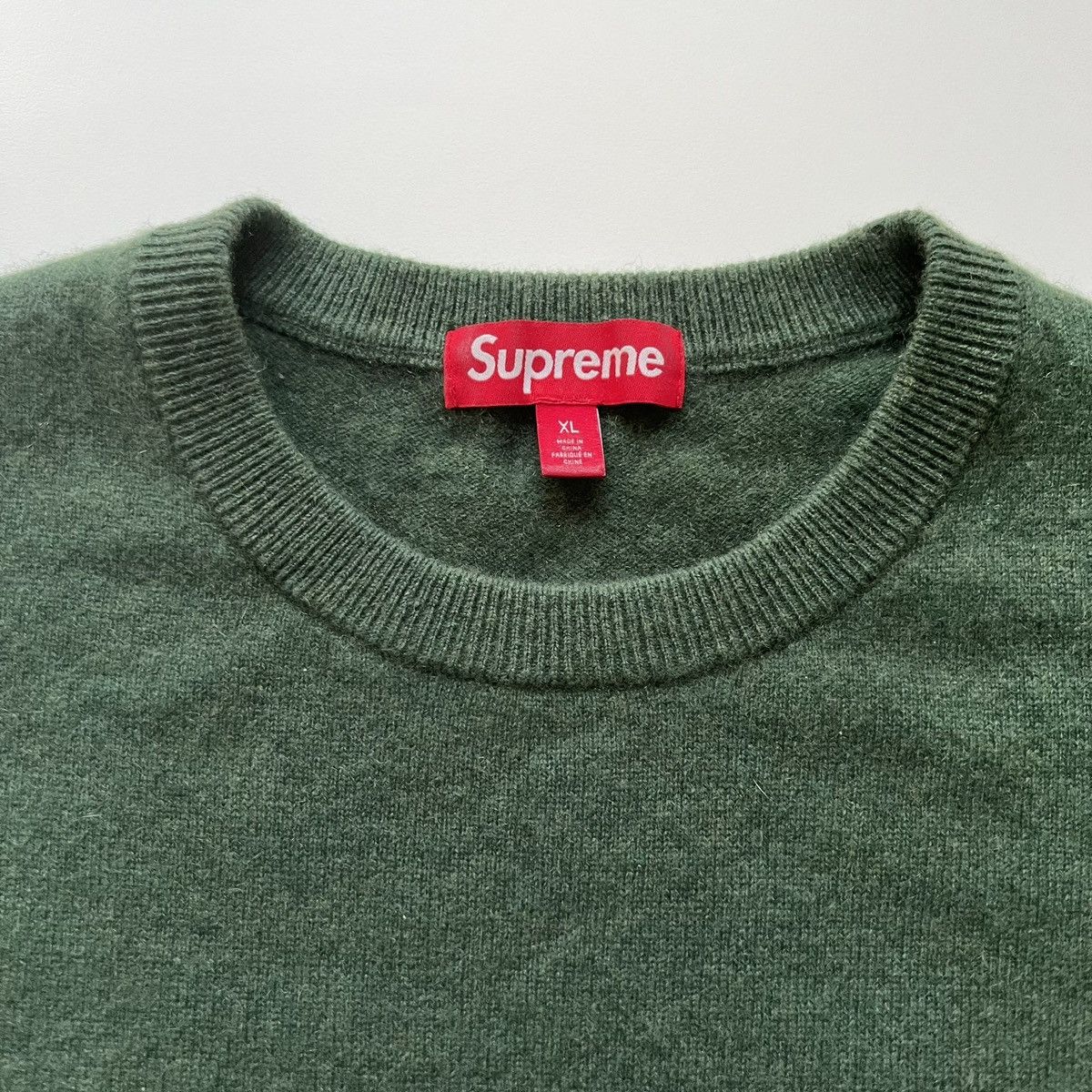 Supreme Supreme Cashmere Sweater Green XL Size US XL / EU 56 / 4 - 2 Thumbnail