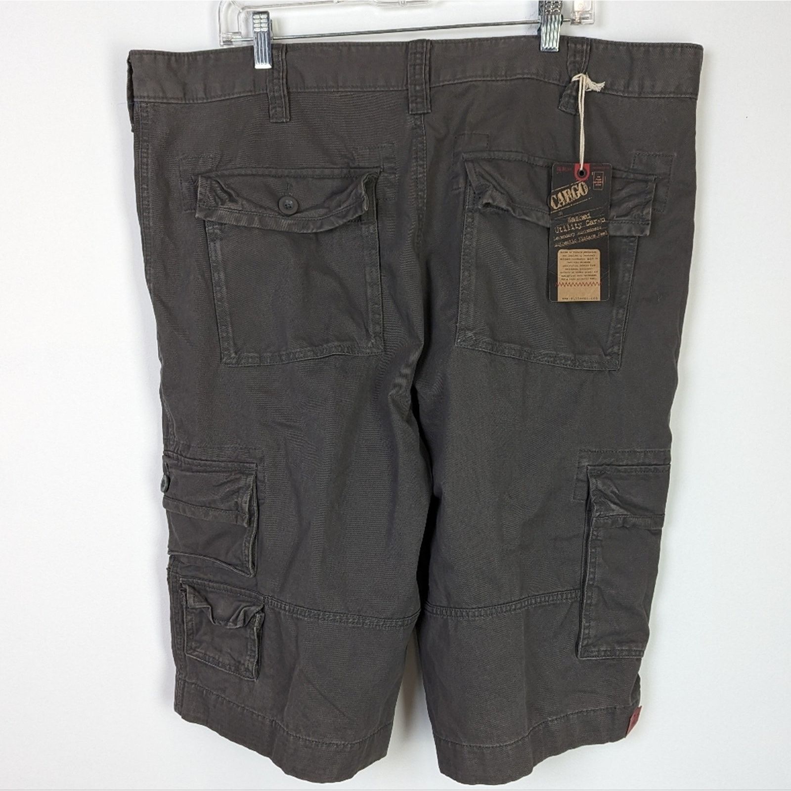 Roundtree & Yorke NWT Roundtree & Yorke Washed Utility Cargo Shorts 42x 15 Size US 42 / EU 58 - 7 Thumbnail