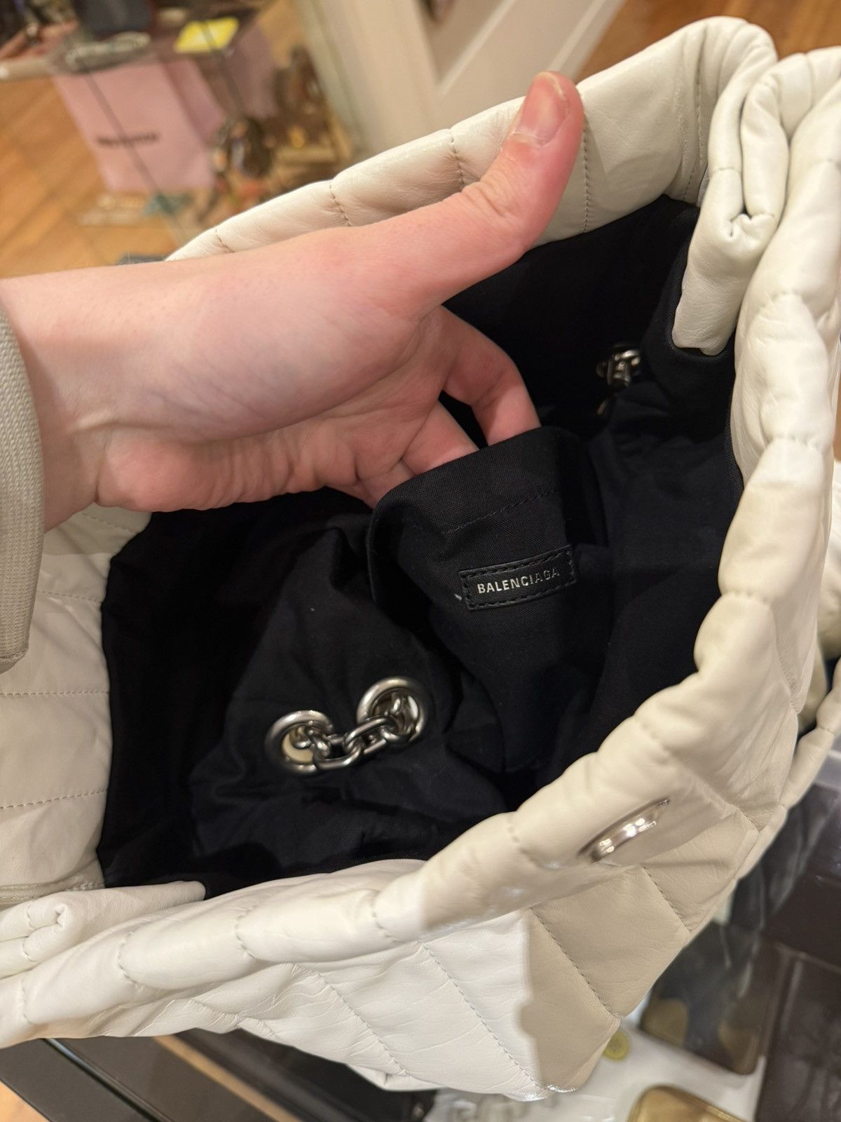 Balenciaga Balenciaga Monaco Quilted Chain Bag Medium White Size ONE SIZE - 11 Thumbnail