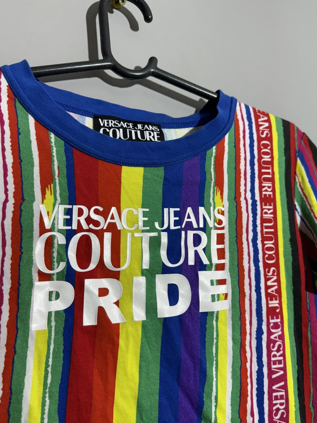 Versace Jeans Couture Versace Jeans Couture Pride Logo Rainbow color tshirt size M Size M / US 6-8 / IT 42-44 - 2 Thumbnail