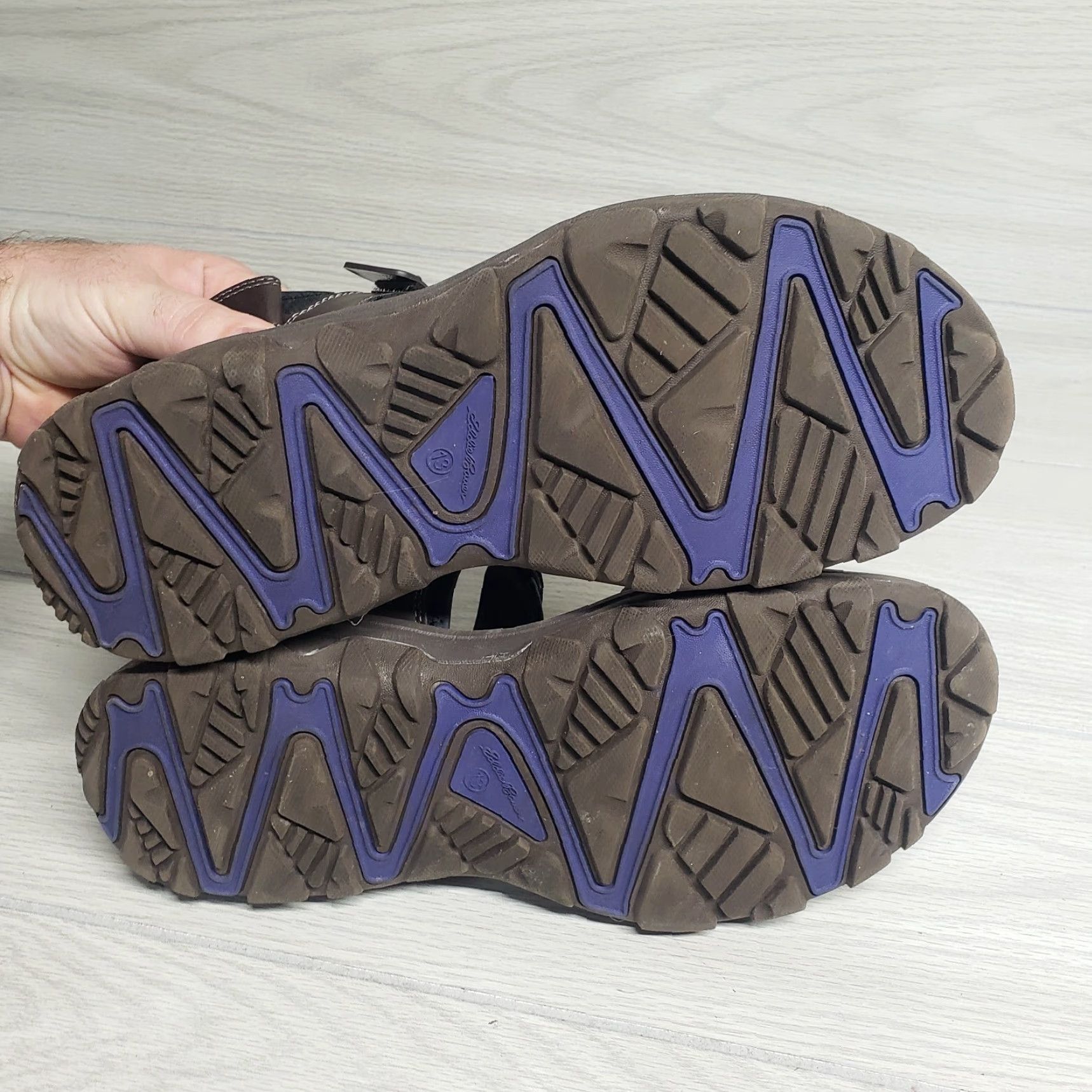 Eddie Bauer VINTAGE Eddie Bauer River Sandals Men's 13 Brown Gray Hook & Loop Ankle Strap River Shoes Size ONE SIZE - 7 Thumbnail