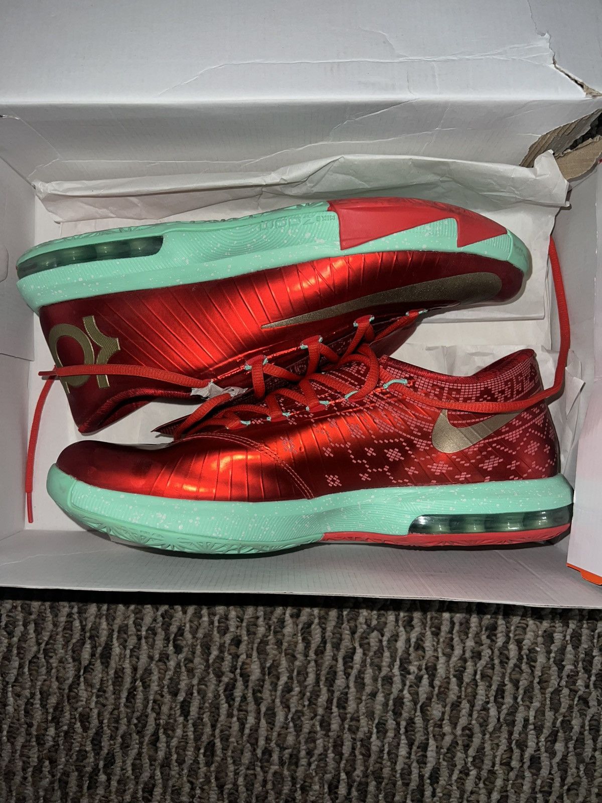 Nike Nike KD 6 Christmas Size US 10 / EU 43 - 1 Thumbnail