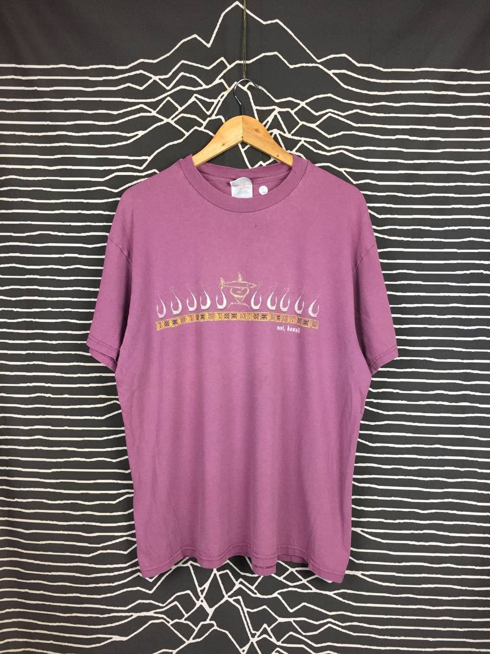 Hanes × Vintage Vtg 00s Hanes Maui Hawaii Spell Out Logo Graphic Tee Size US XL / EU 56 / 4 - 1 Thumbnail