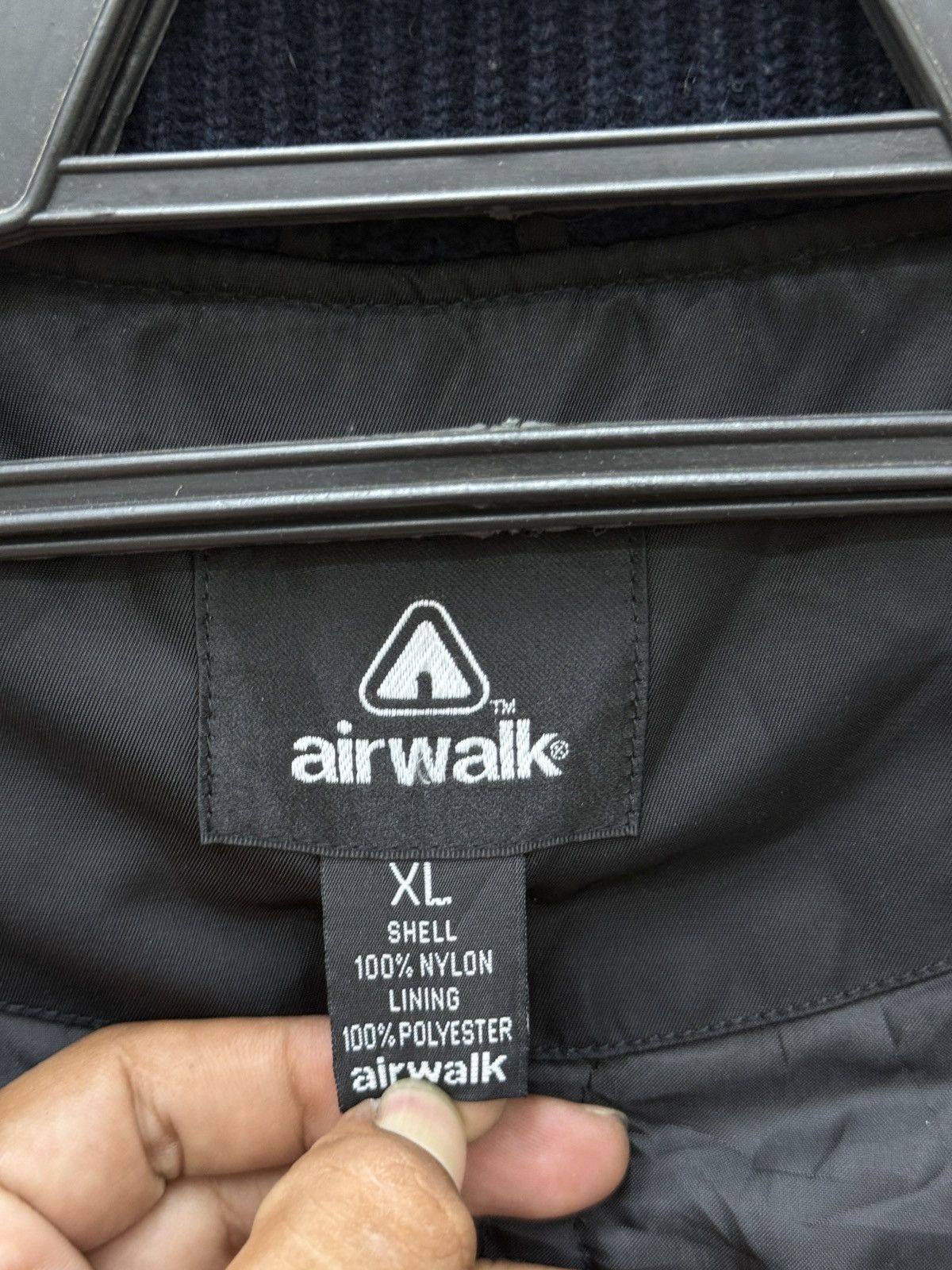 Airwalk 🔥🔥🔥STEALS AIRWALK BOMBER JACKET Size US L / EU 52-54 / 3 - 6 Thumbnail