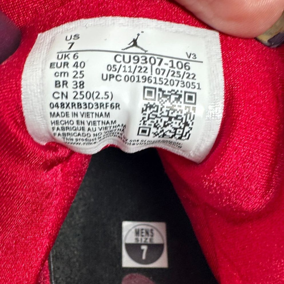 Nike Nike Air Jordan 7 Cardinal Red and Chutney Sneakers Size 7 Size US 7 / EU 40 - 4 Thumbnail