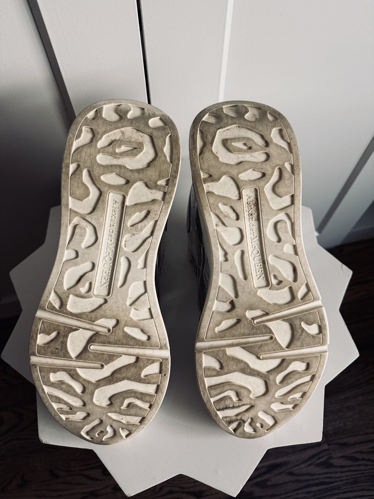 Alexander McQueen Alexander McQueen Silver Oversized Runner Size US 10 / EU 43 - 9 Thumbnail