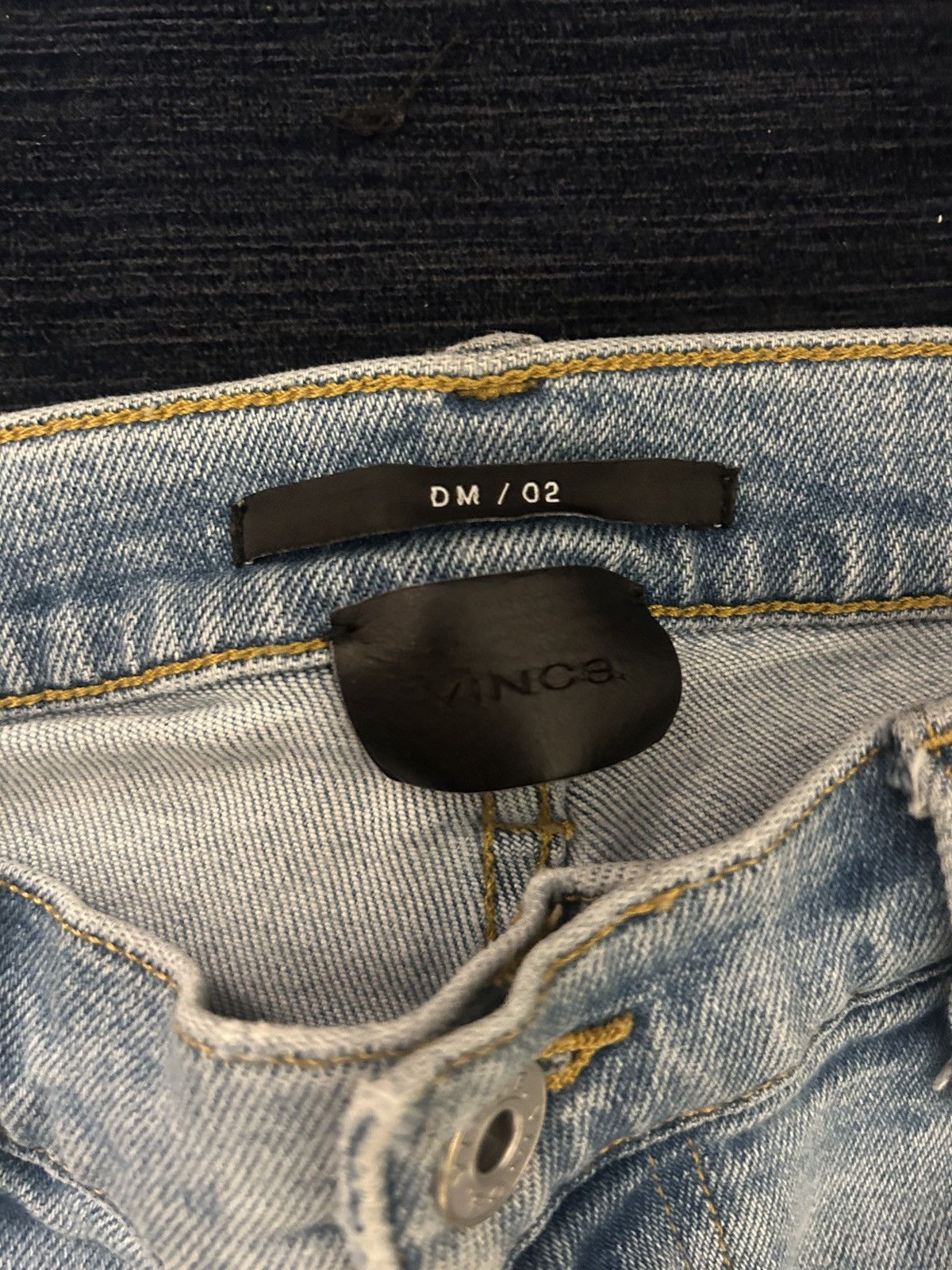 Vince Vince DM/02 Jeans Size US 33 - 2 Thumbnail