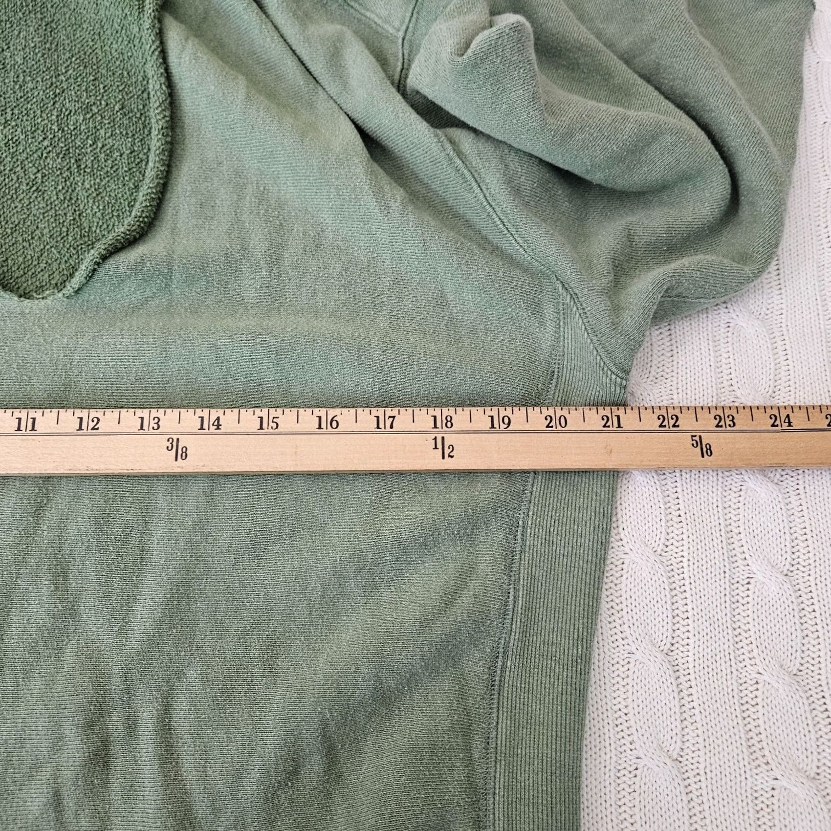 Free People Free People Green V-Neck Sweatshirt Top Women XS Elbow Sleeve Size XS / US 0-2 / IT 36-38 - 2 Thumbnail